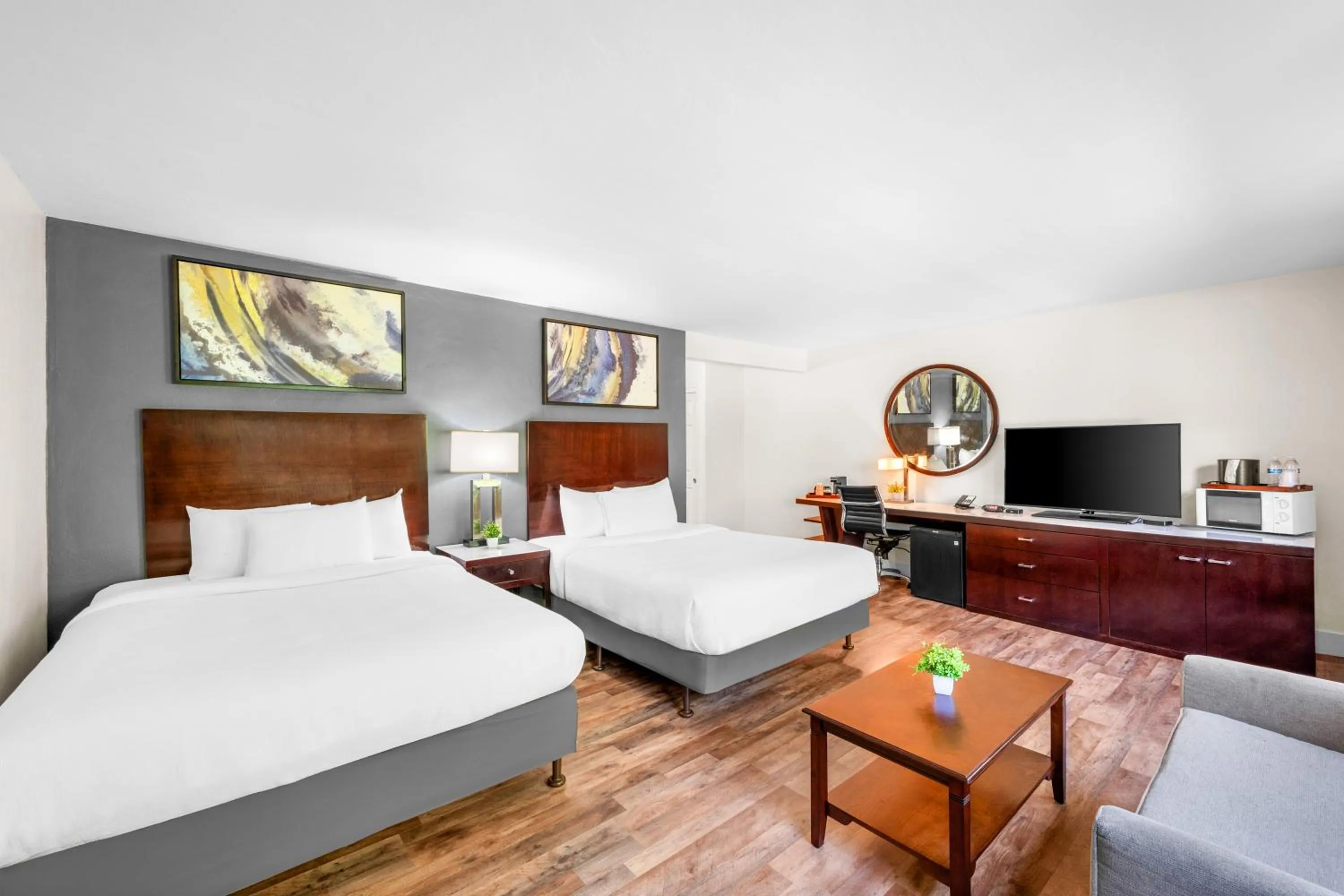 Bed in Quality Inn & Suites