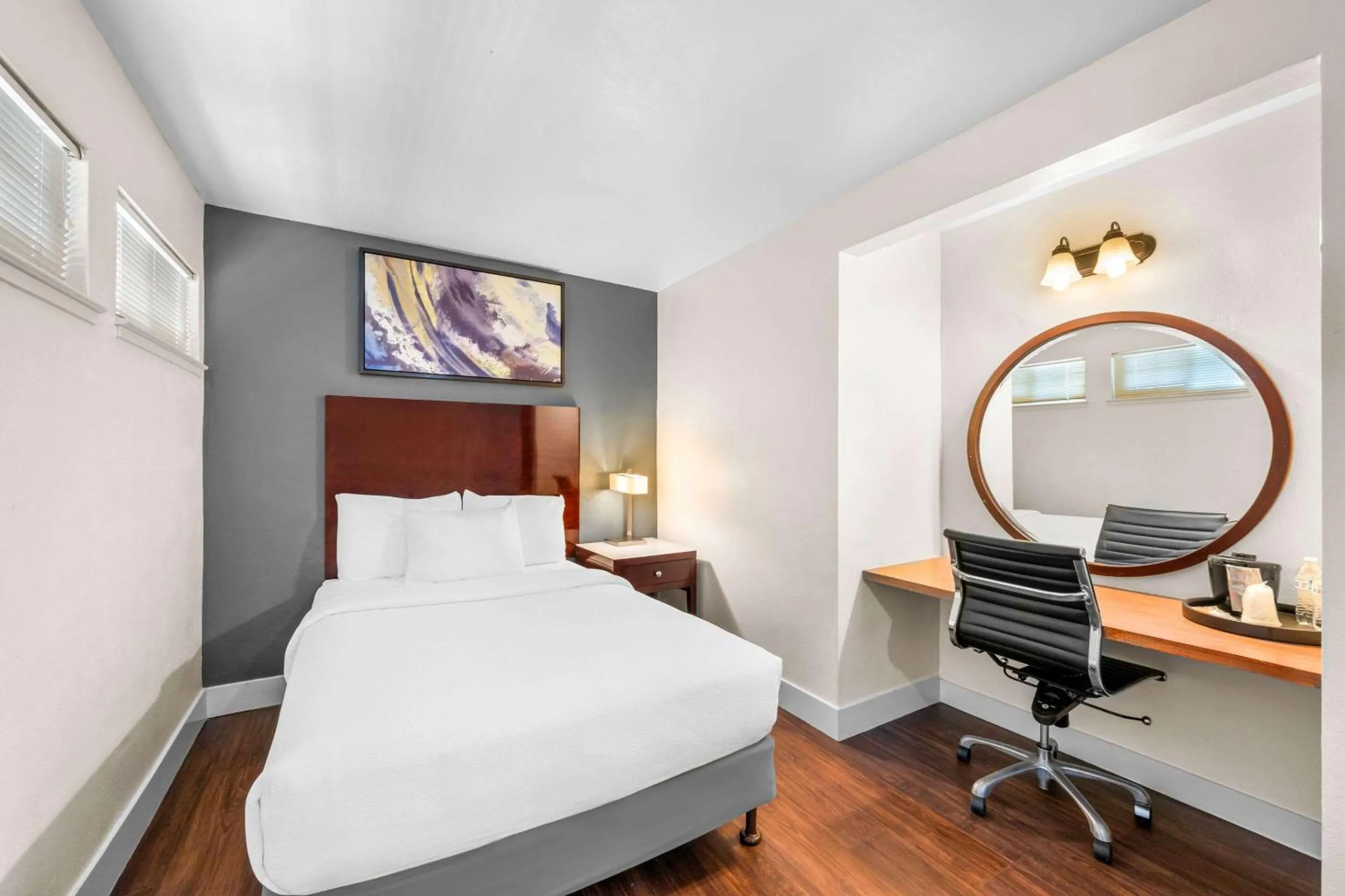 Bedroom, Bed in Quality Inn & Suites