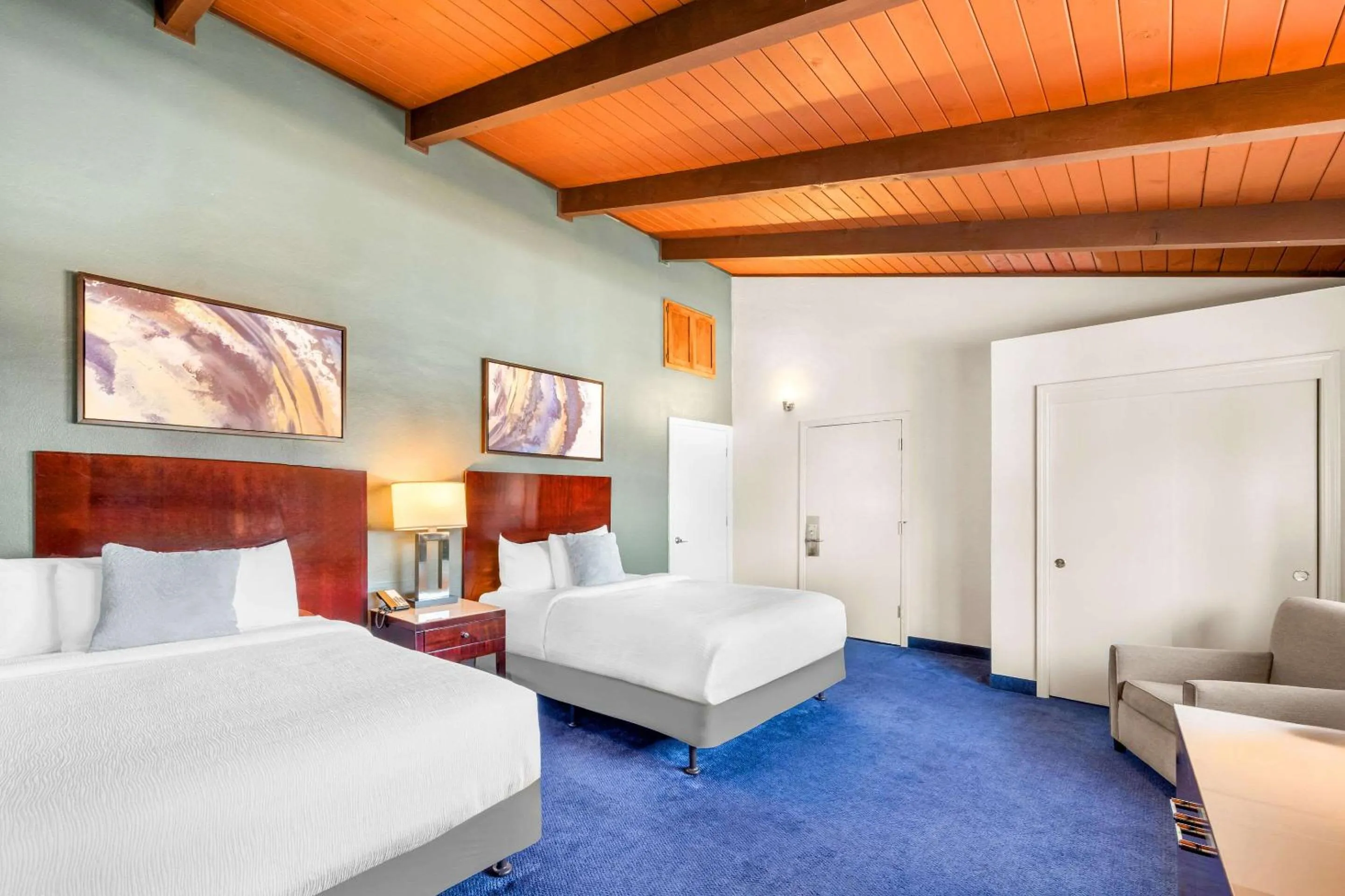 Bedroom in The Jackson Lodge