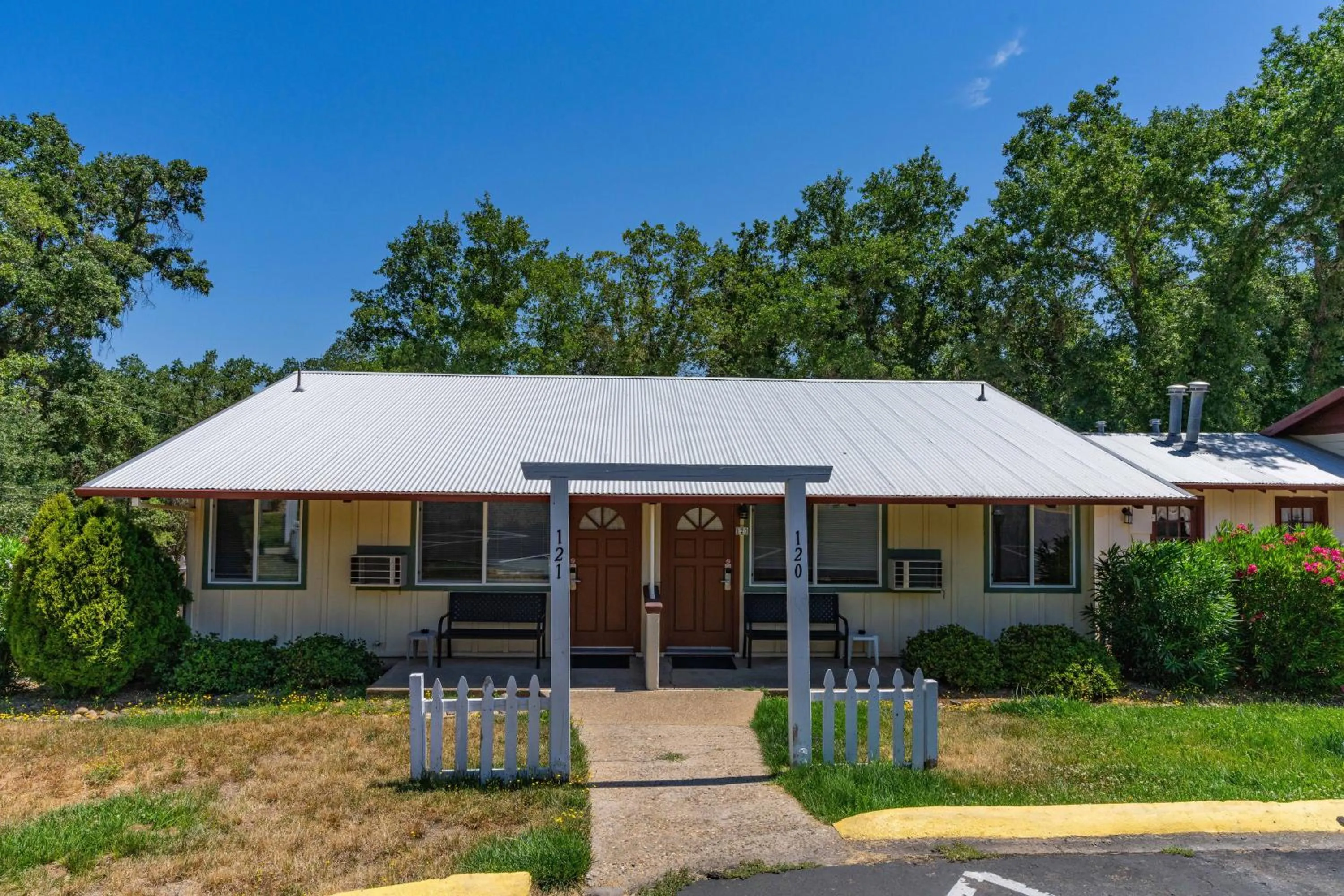 Property building in Quality Inn & Suites