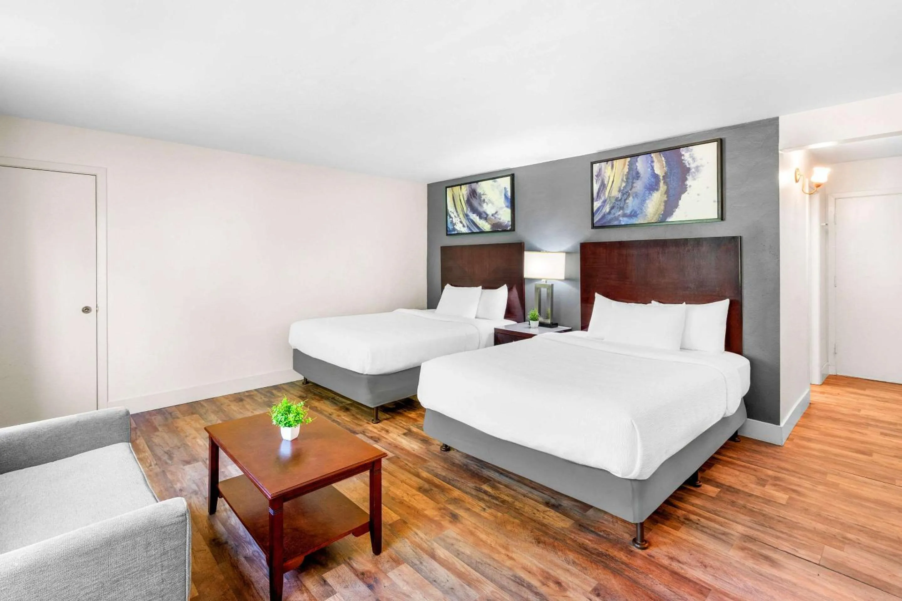 Bedroom, Bed in Quality Inn & Suites