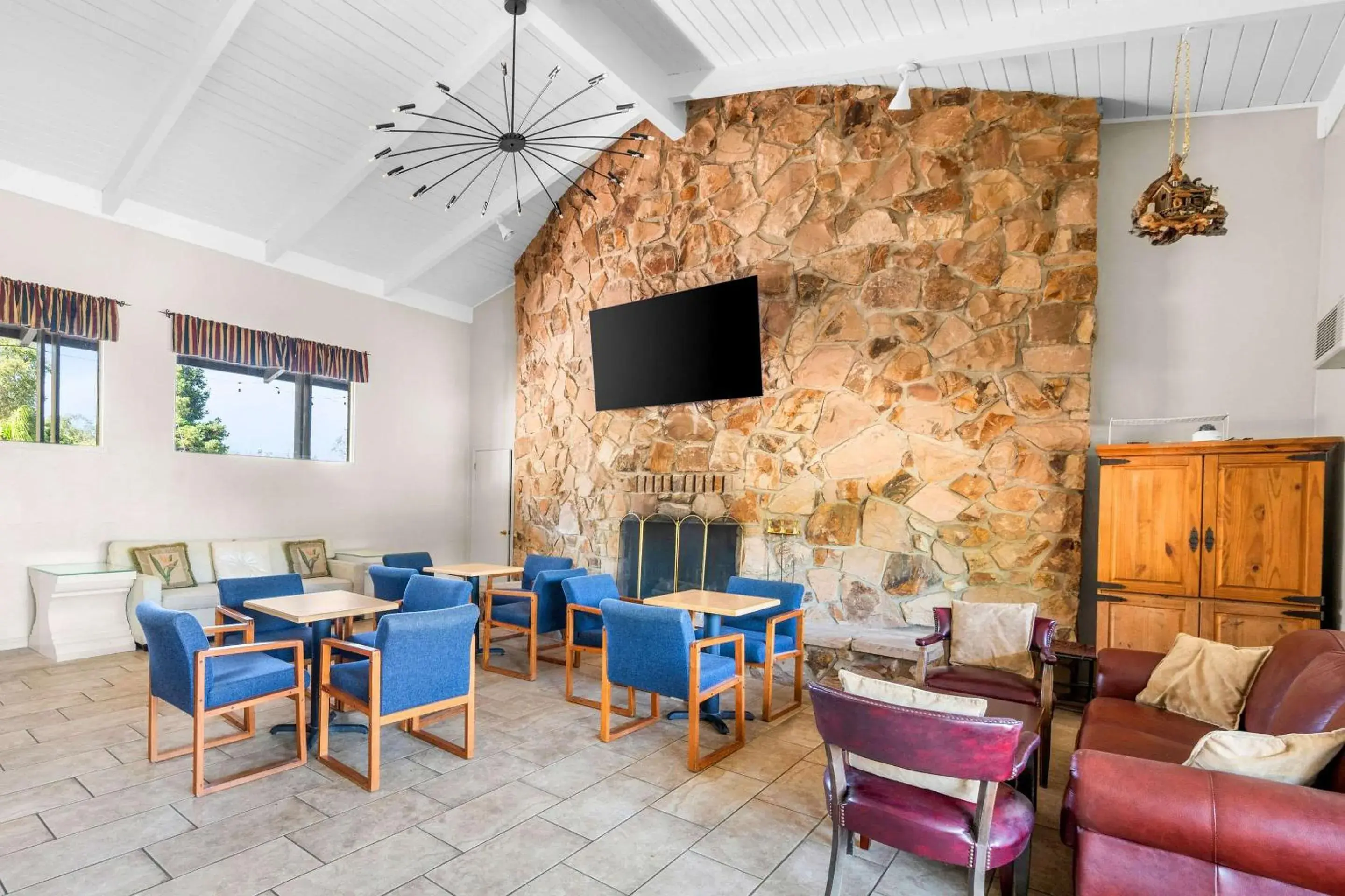 Breakfast in Quality Inn & Suites Breakfast in Quality Inn & Suites