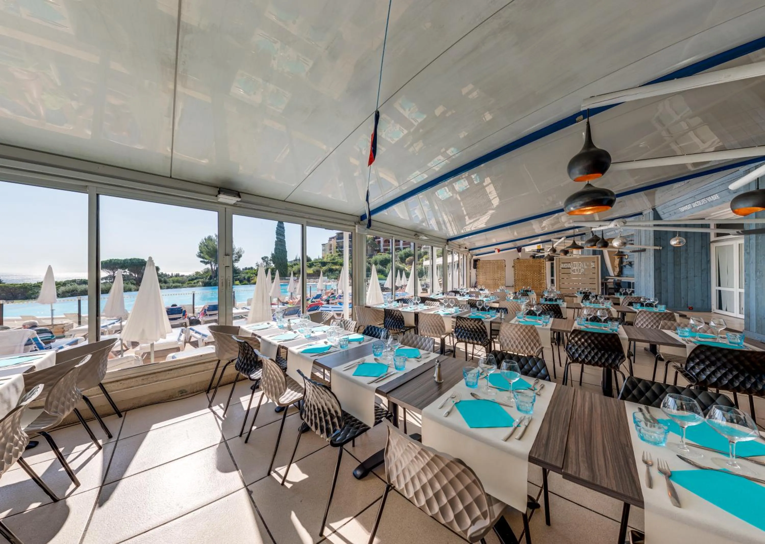 Restaurant/places to eat in Village Pierre & Vacances Cap Esterel