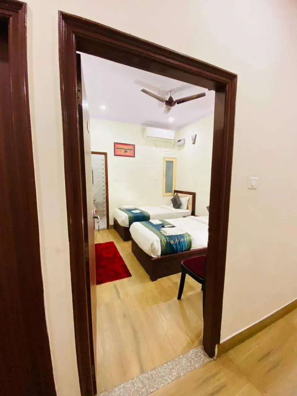 Living room, Bed in The Century Plaza Hotel Living room, Bed in The Century Plaza Hotel