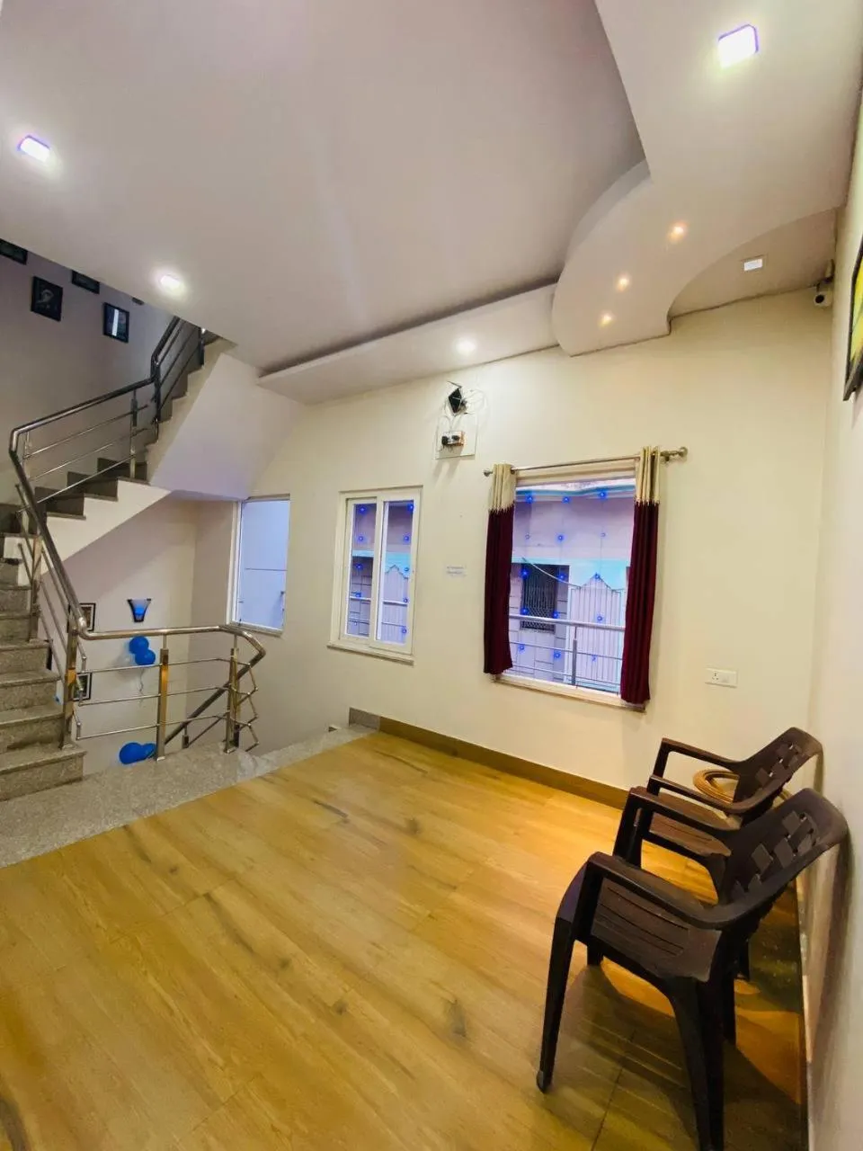 Seating area in The Century Plaza Hotel