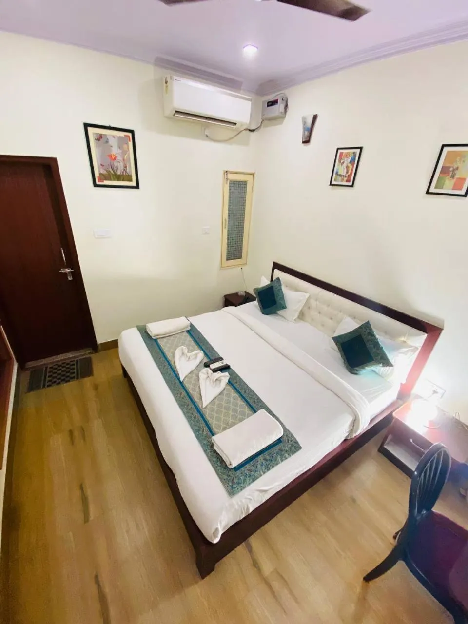 Bed in The Century Plaza Hotel