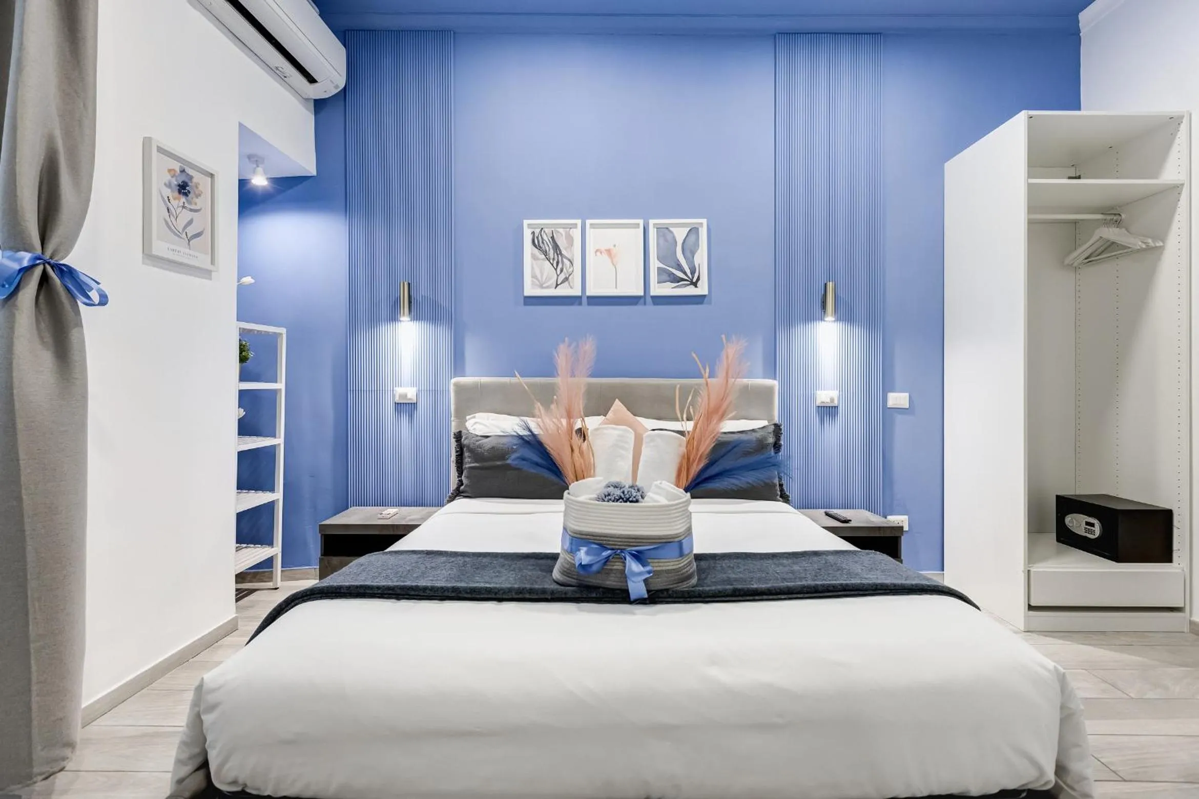 towels, Bed in Maison Risorgimento