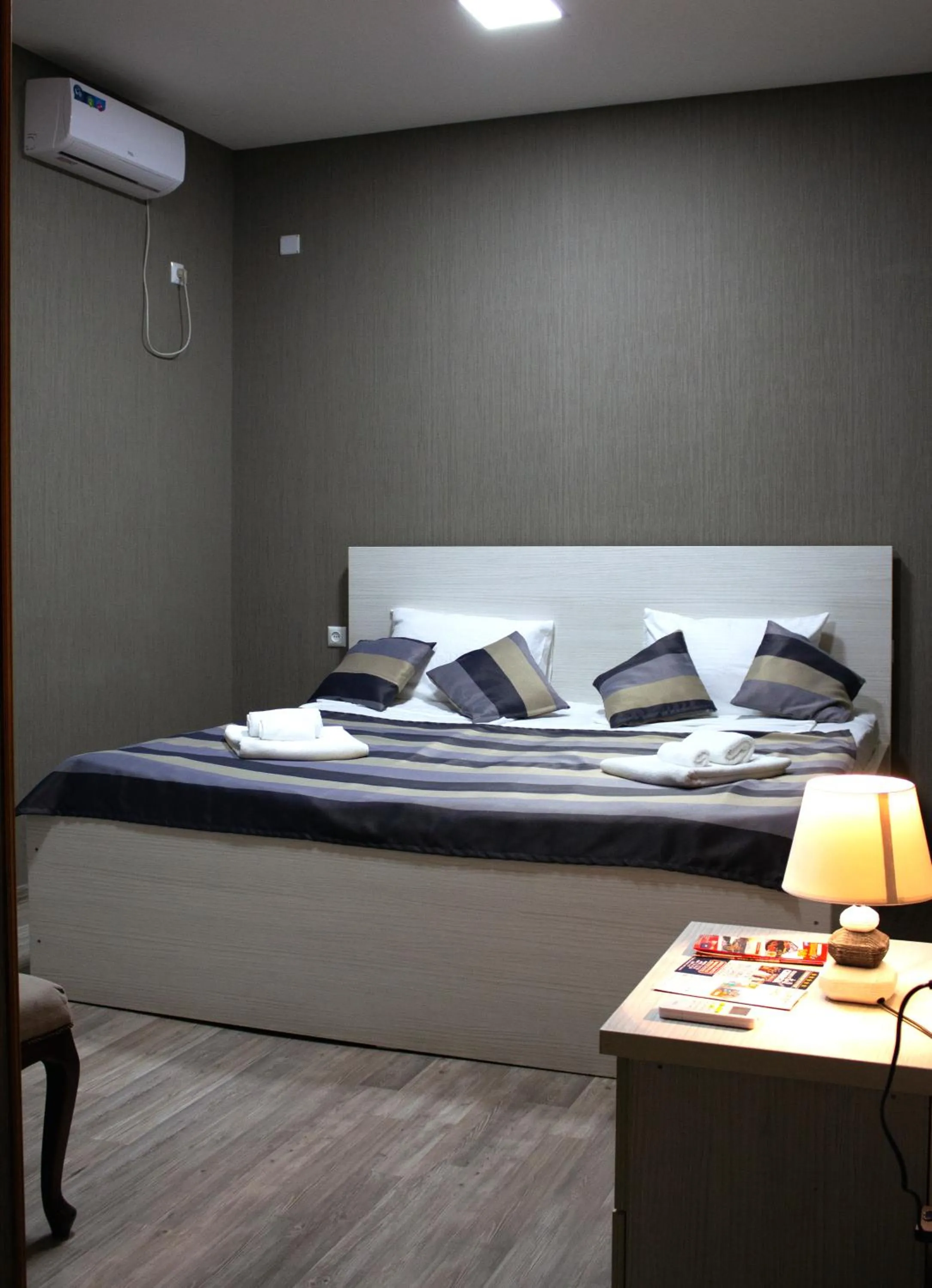 Large Double Room in Twins Hotel