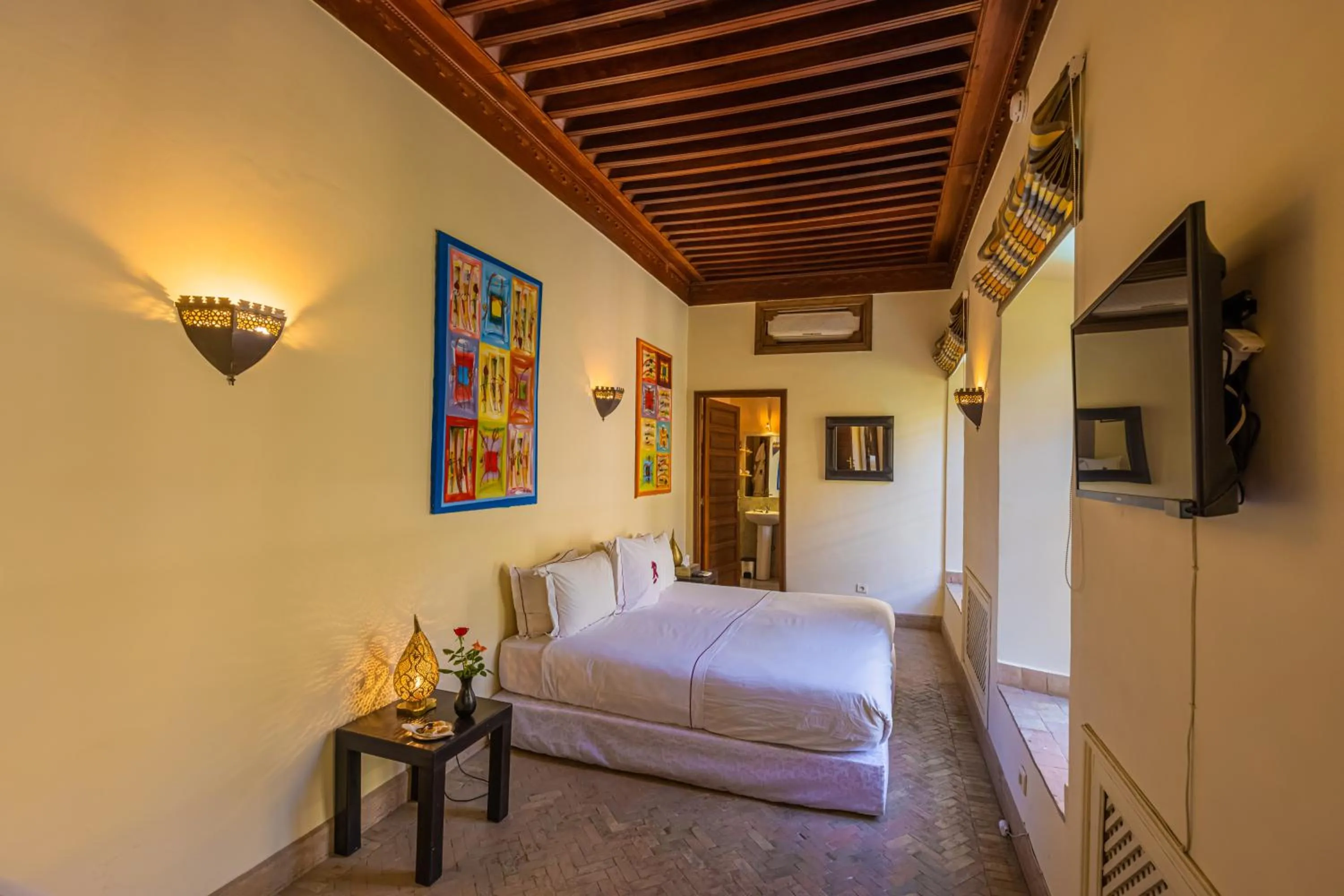 Bathroom, Bed in Riad Il Parco dei Principi