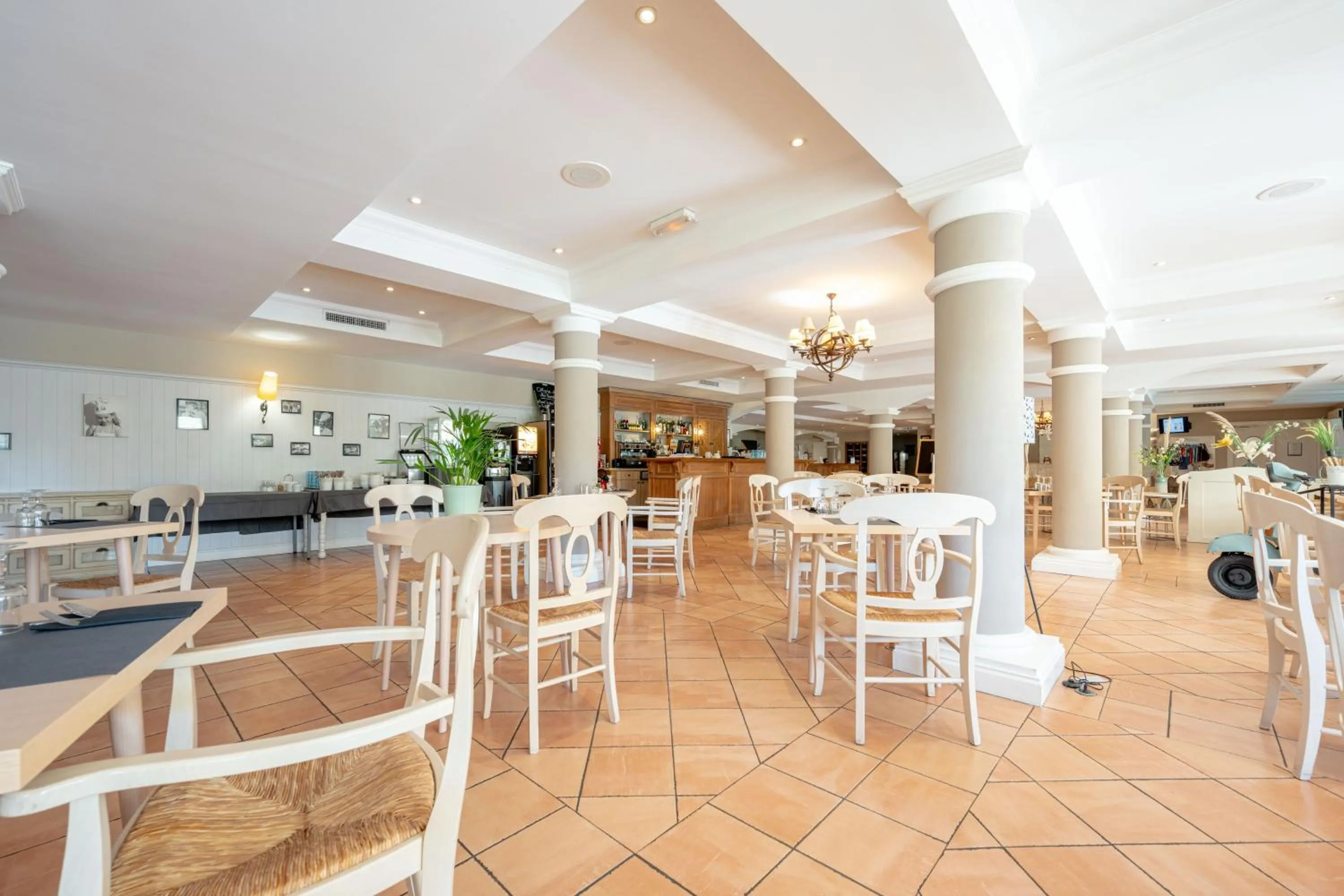 Restaurant/places to eat in Résidence Pierre & Vacances Premium Les Calanques des Issambres