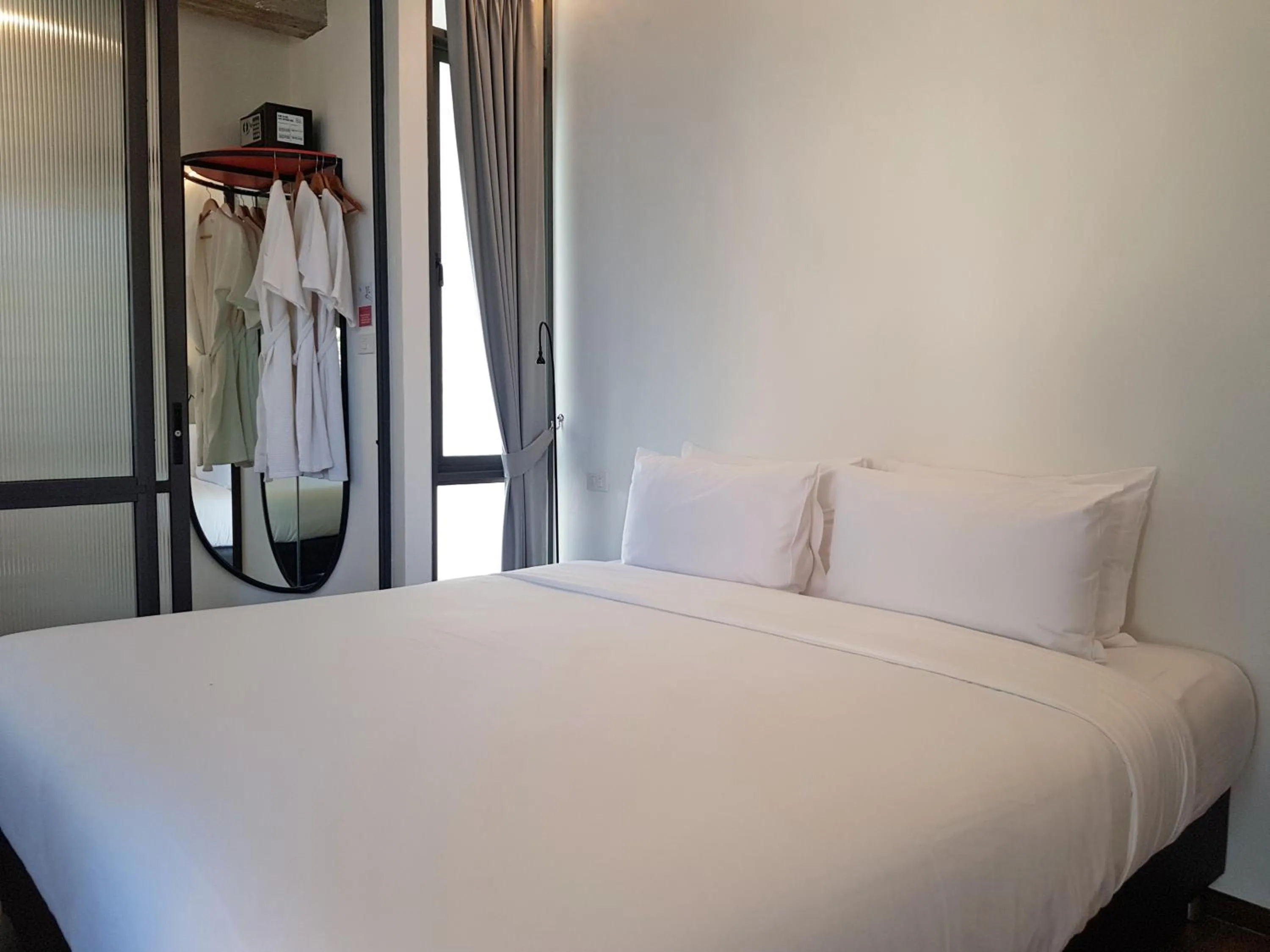 Bedroom, Bed in Wonderwall Hotel