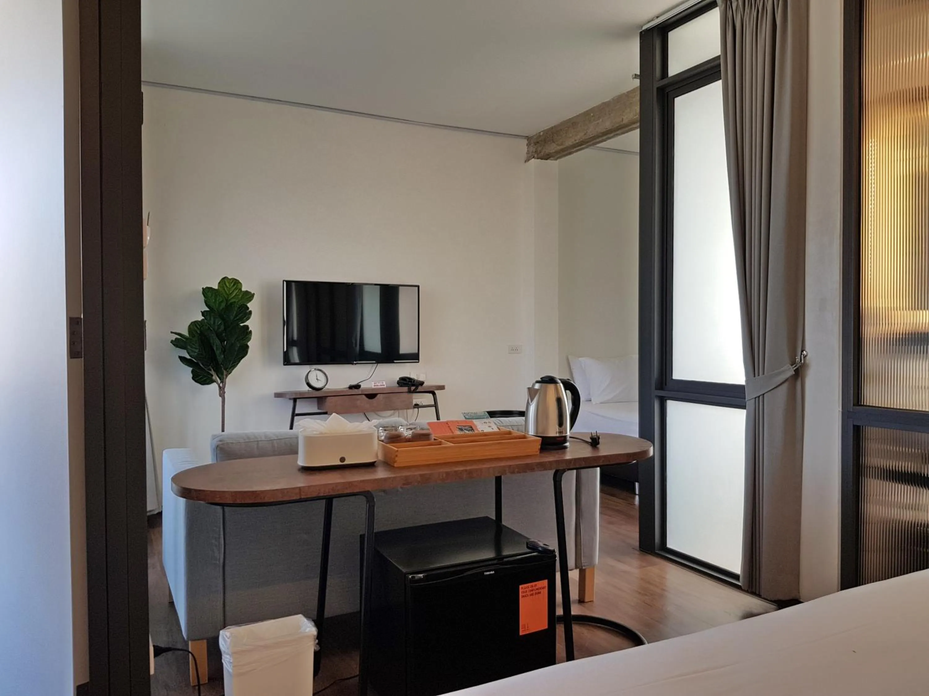 Bedroom, Bed in Wonderwall Hotel