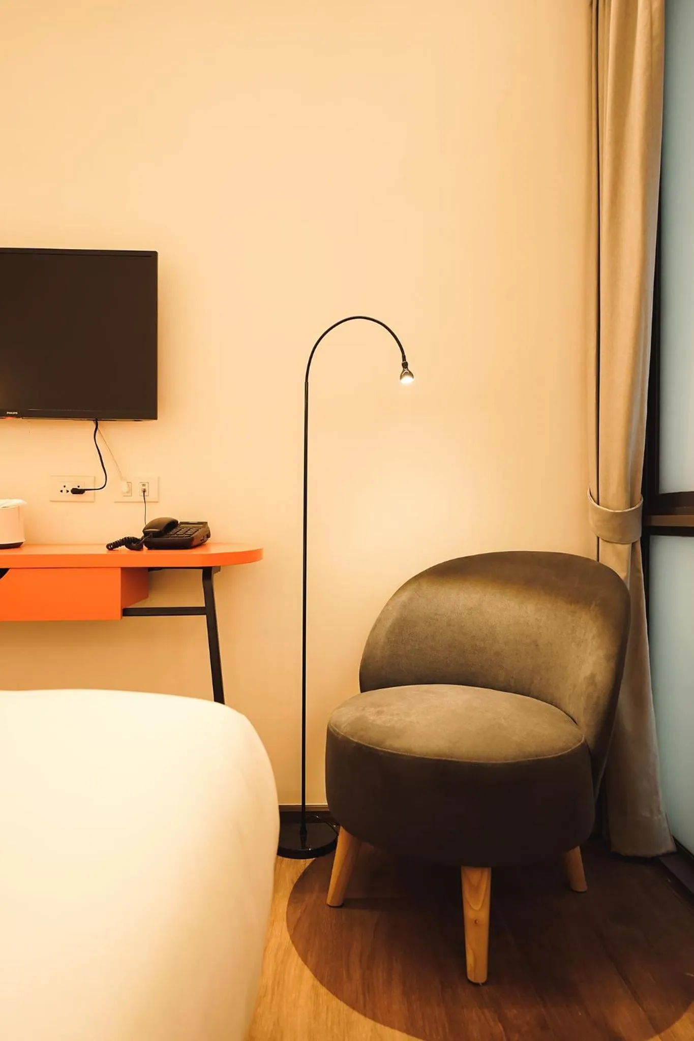 Seating area in Wonderwall Hotel