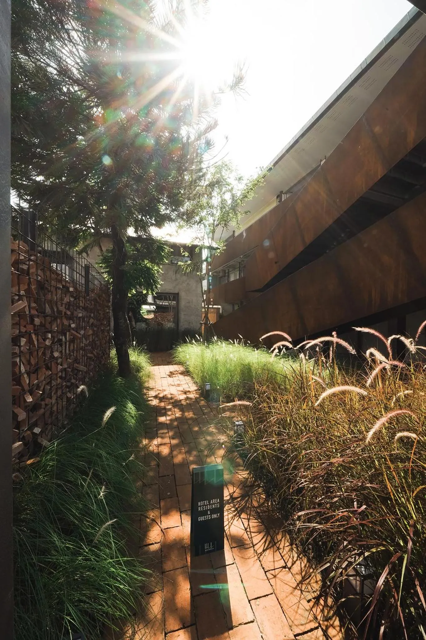 Area and facilities in Wonderwall Hotel