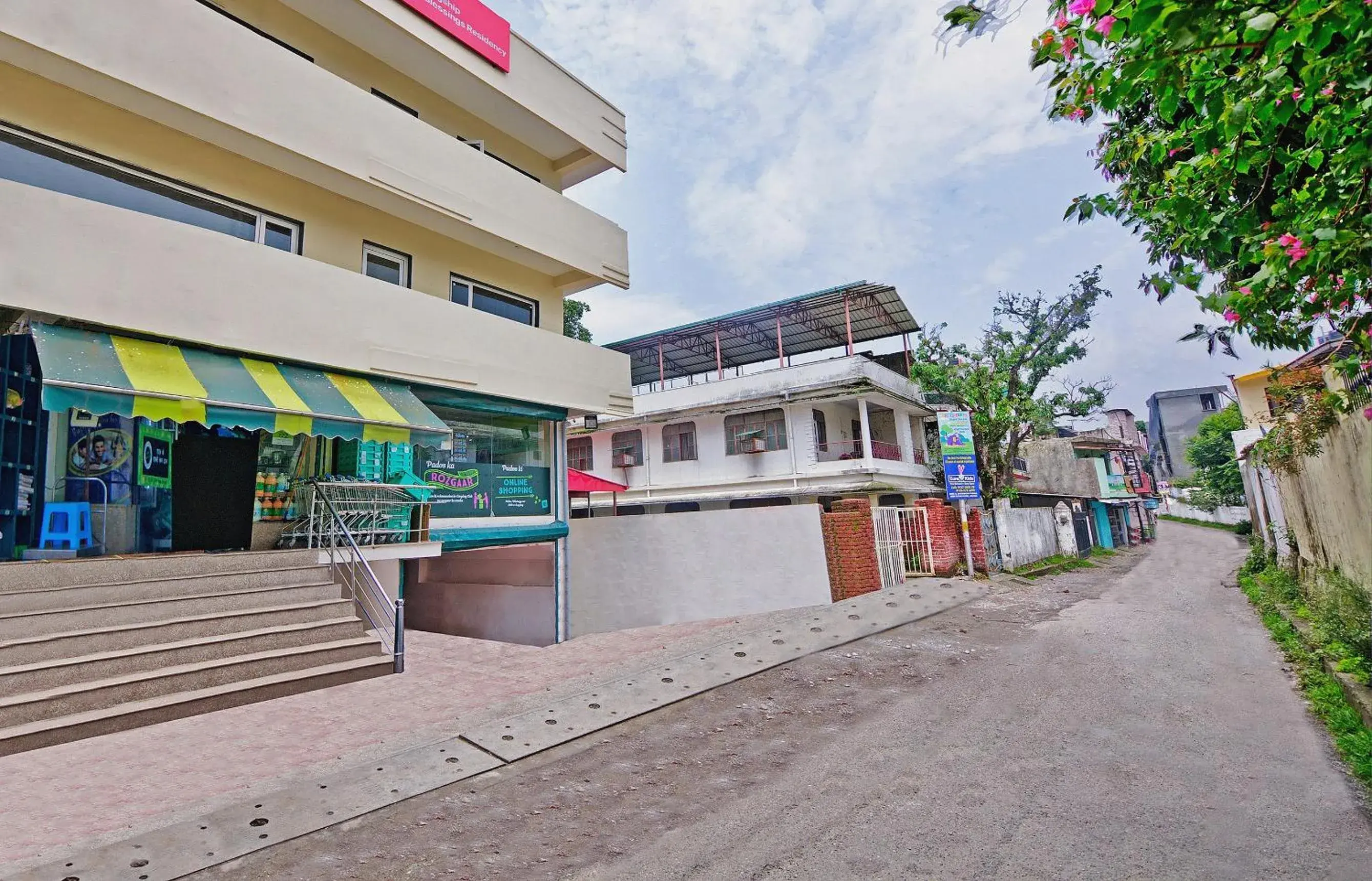 Facade/entrance in Super Hotel O Blessings Residency Facade/entrance in Super Hotel O Blessings Residency