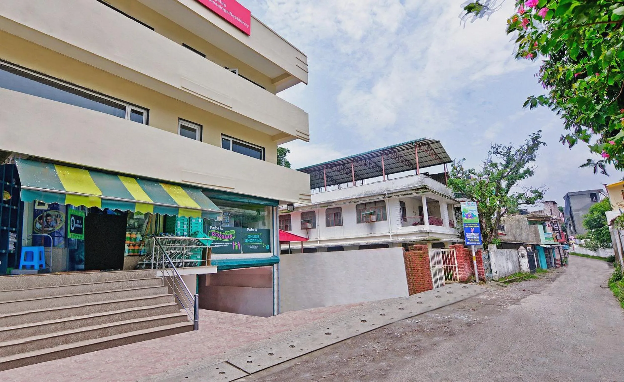 Facade/entrance in Super Hotel O Blessings Residency