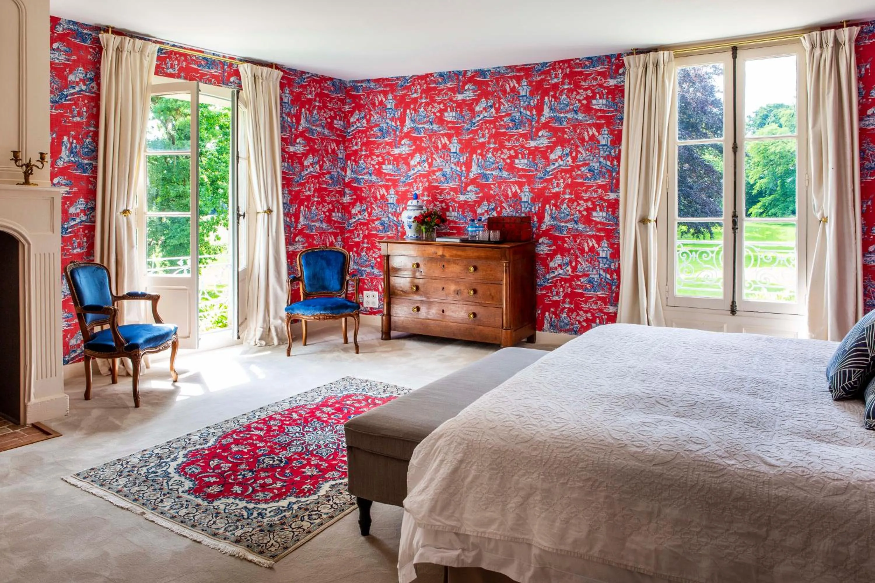 Bed in Chateau de la Villedubois