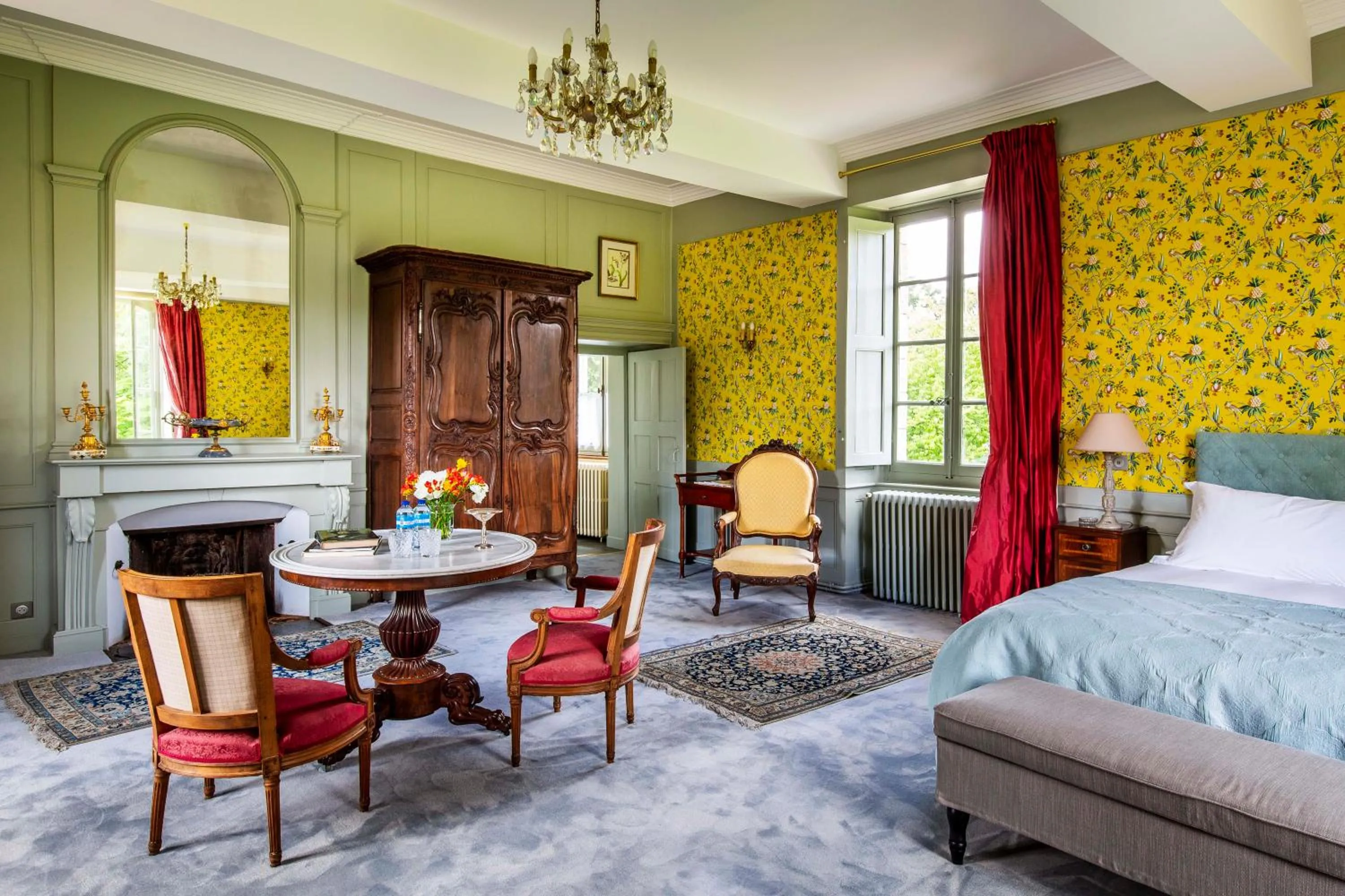 Bed in Chateau de la Villedubois