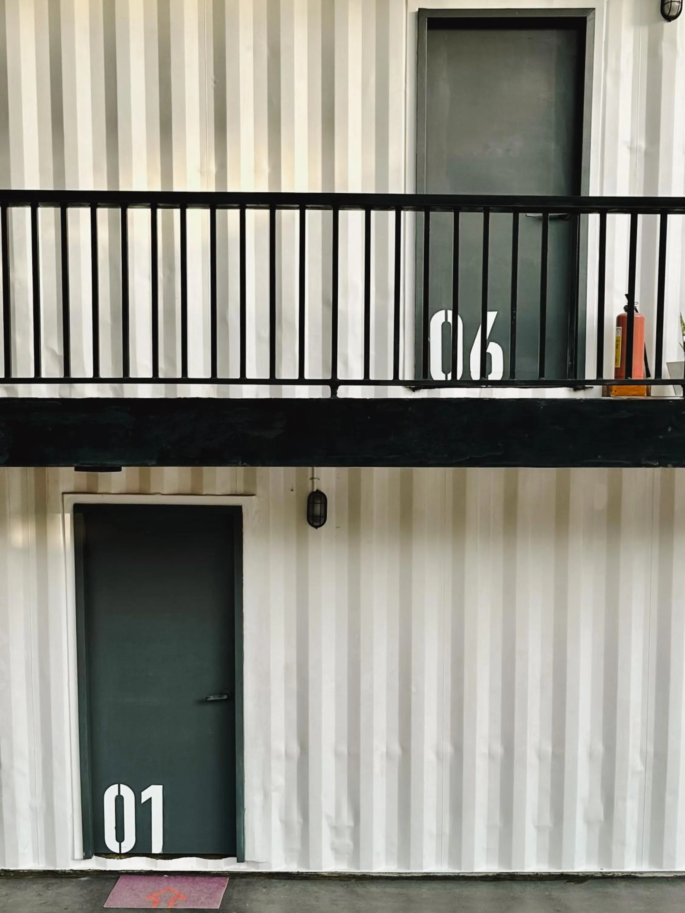 Property building in Pig Dive Hostel Moalboal