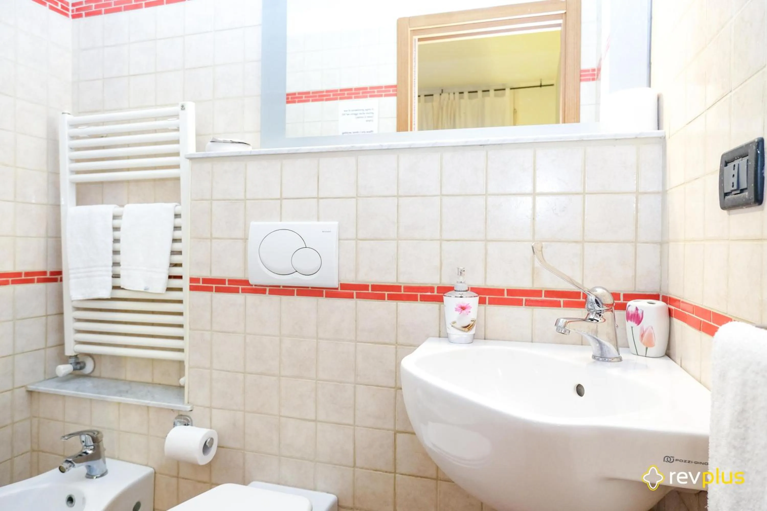 Bathroom in Lia Rooms 3