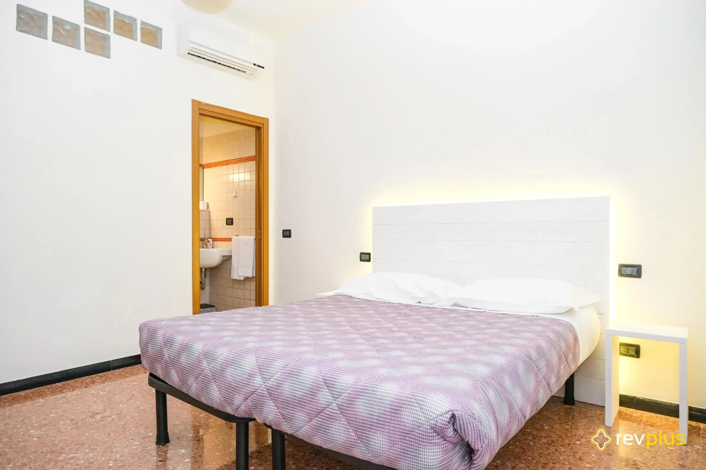 Double Room with Private Bathroom in Lia Rooms 3 Double Room with Private Bathroom in Lia Rooms 3