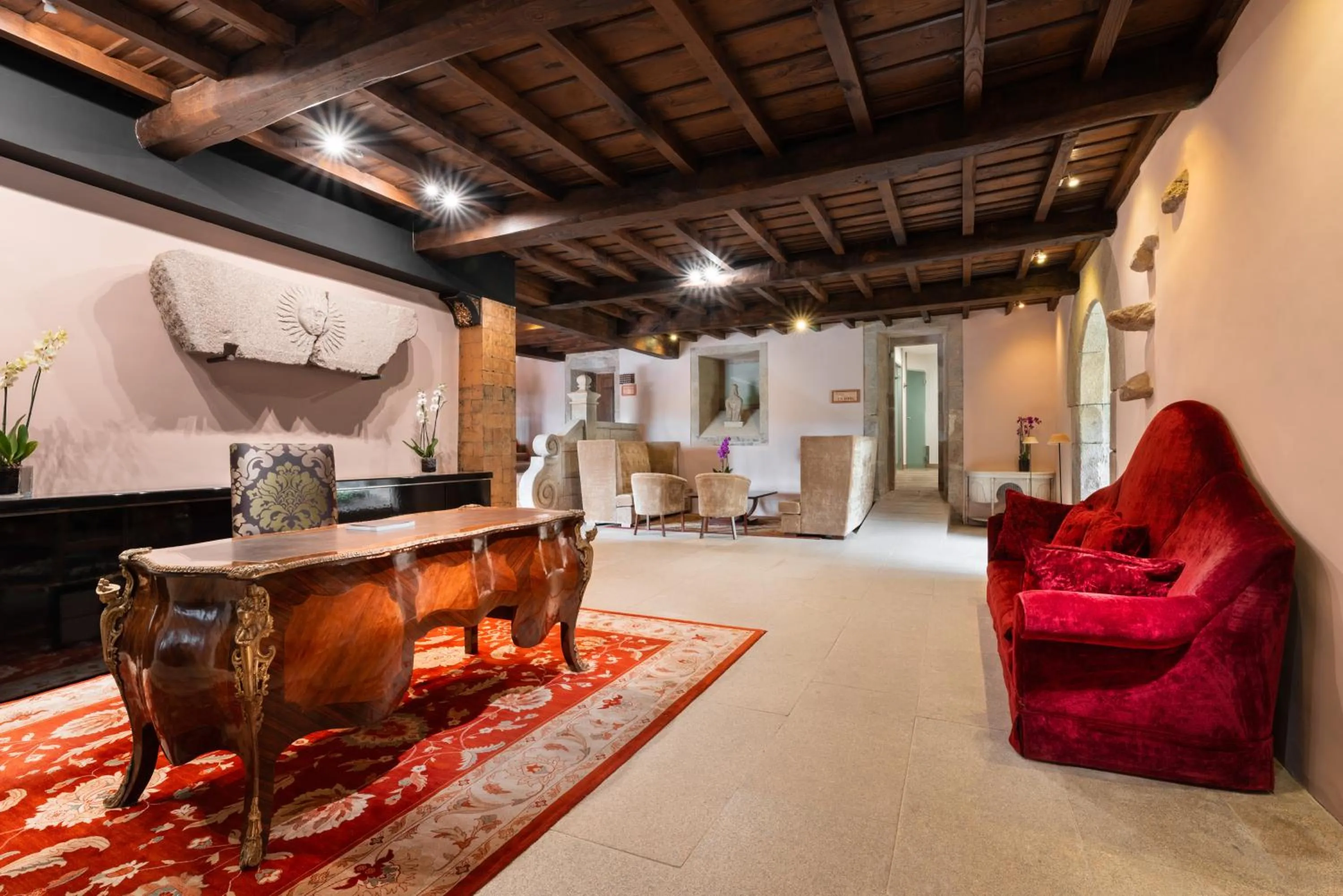 Seating area in Áurea Palacio de Sober by Eurostars Hotel Company