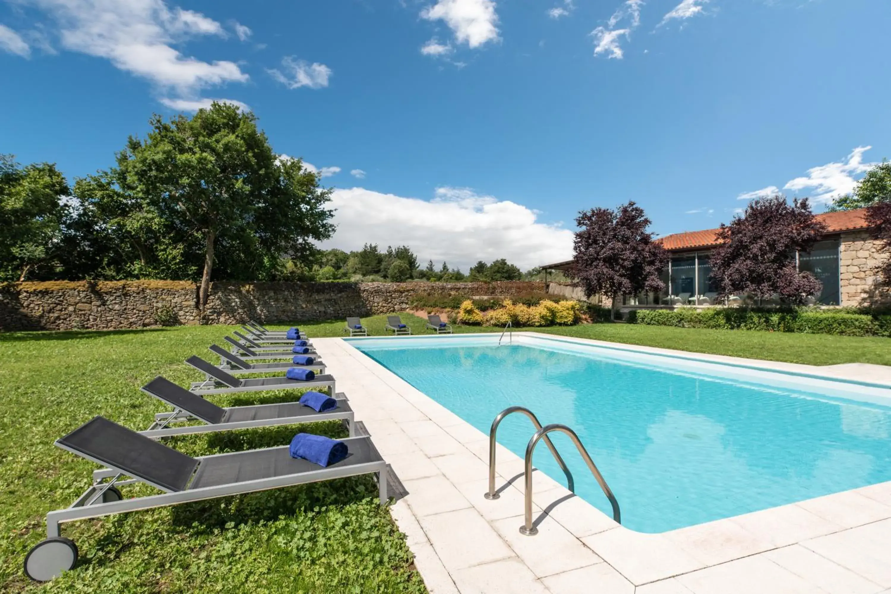 Swimming pool in Áurea Palacio de Sober by Eurostars Hotel Company Swimming pool in Áurea Palacio de Sober by Eurostars Hotel Company