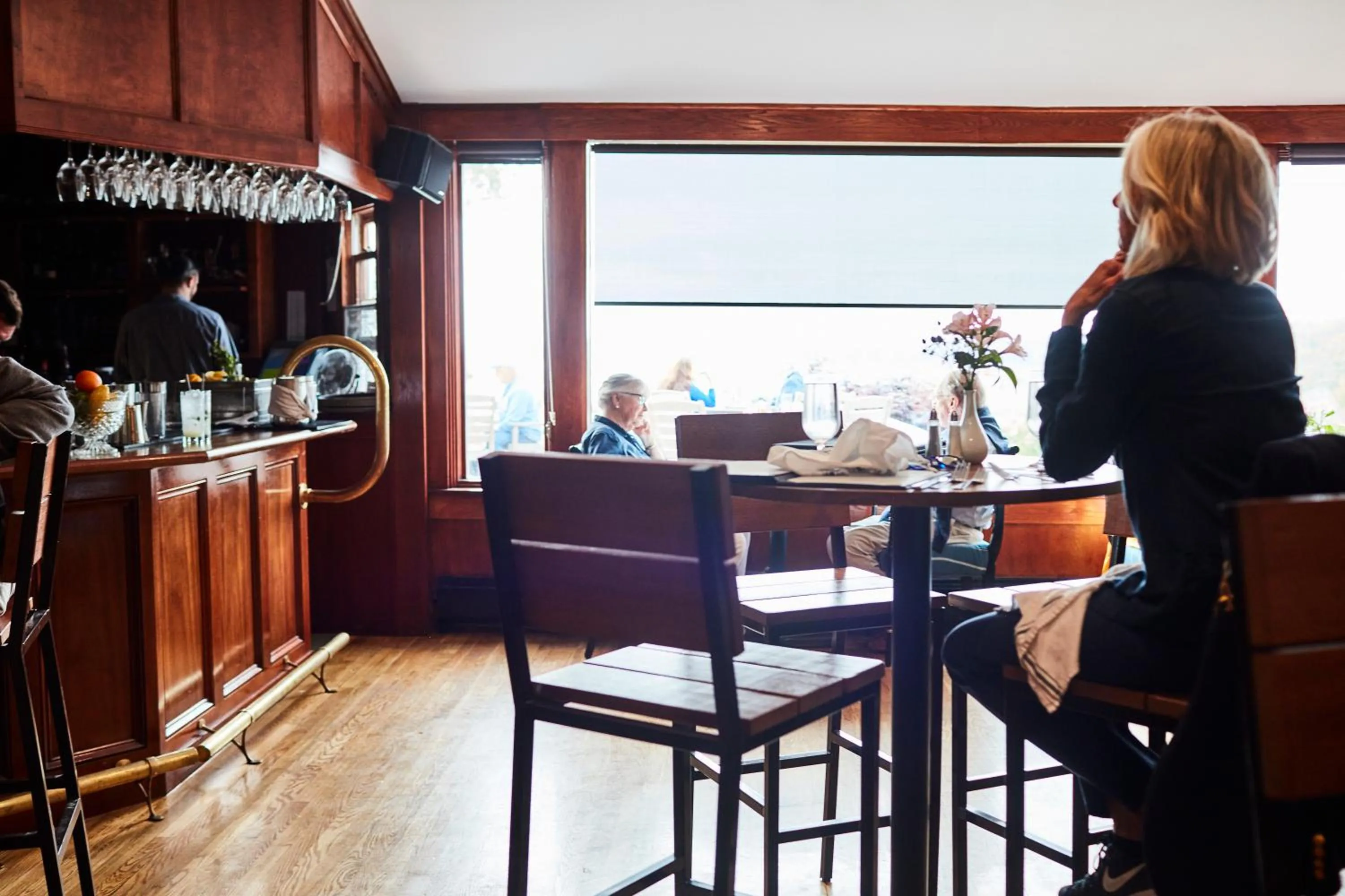 Restaurant/places to eat in Black Point Inn