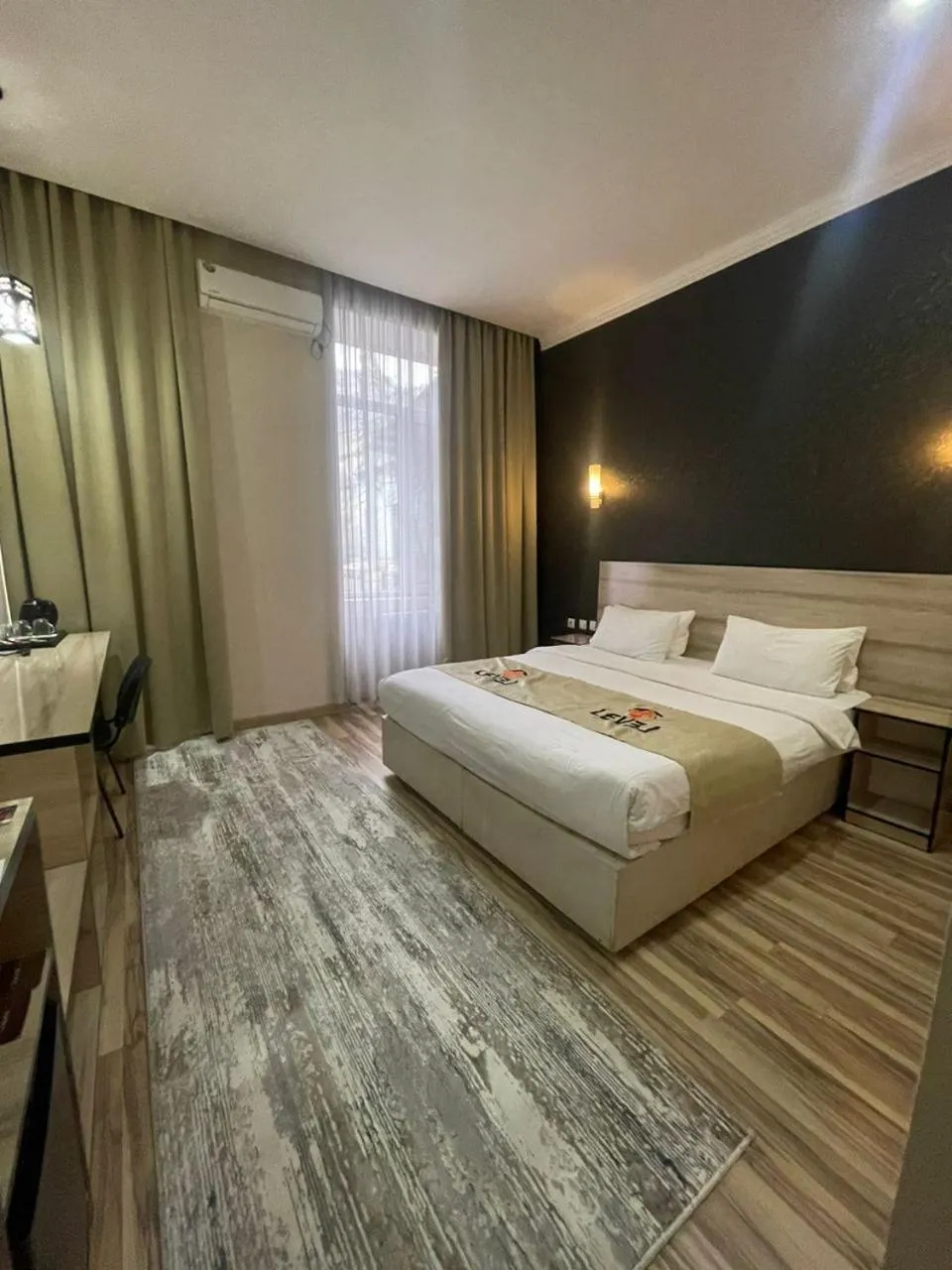 Photo of the whole room, Bed in Level hotel Osh