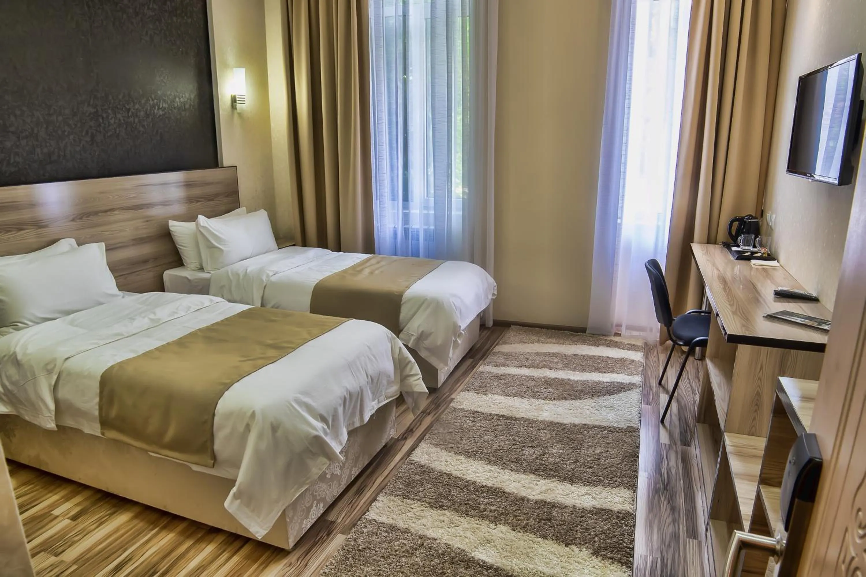 Photo of the whole room, Bed in Level hotel Osh