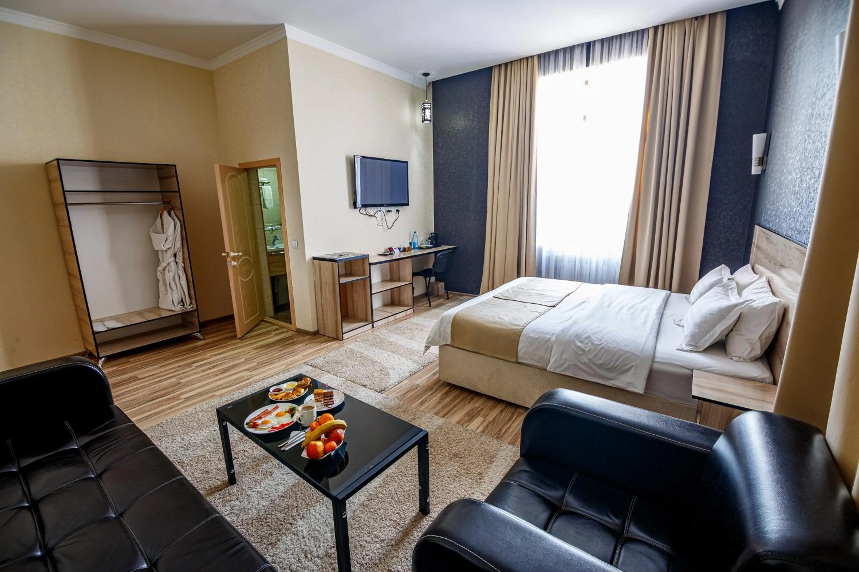 Photo of the whole room, Bed in Level hotel Osh