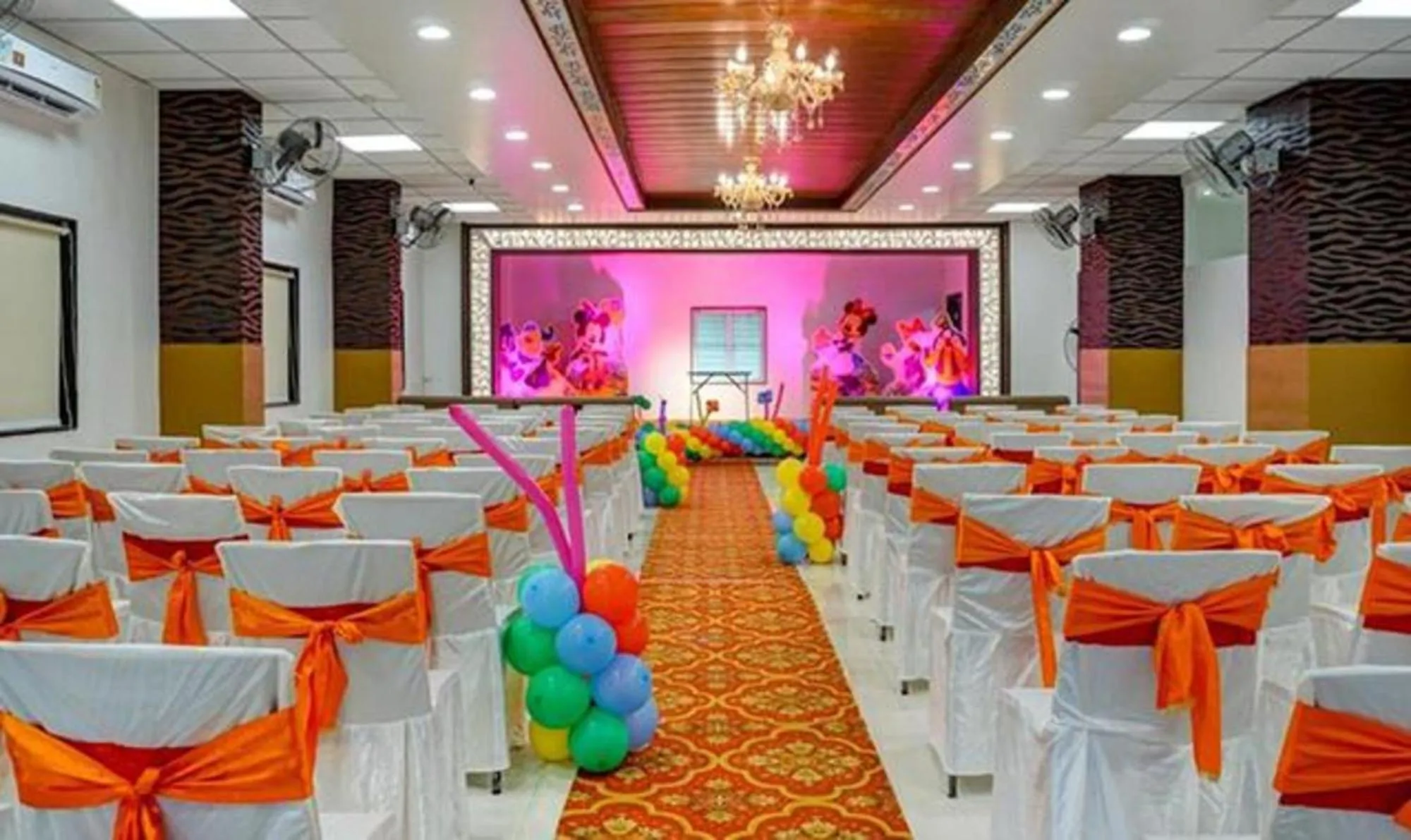 Banquet/Function facilities in Omkar Executive