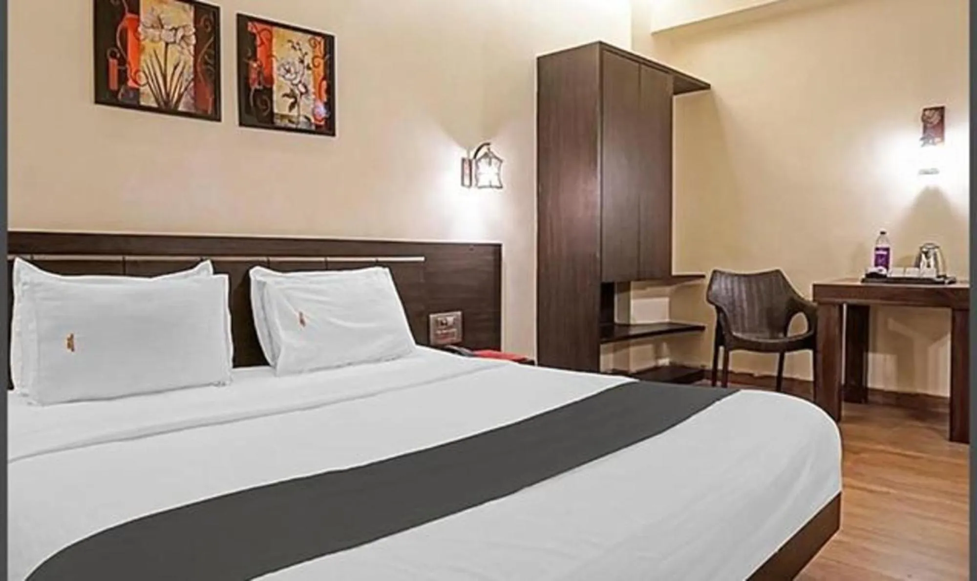 Bed in Omkar Executive