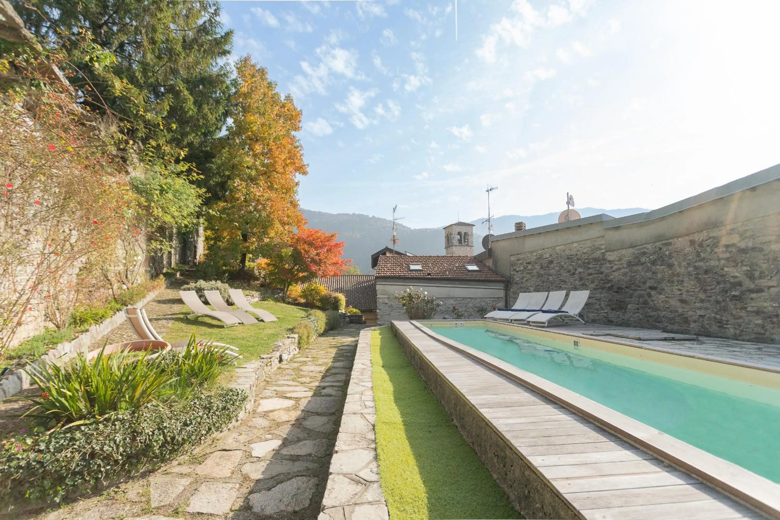 Villa Torre di Palanzo with Magnificent View by Rent All Como