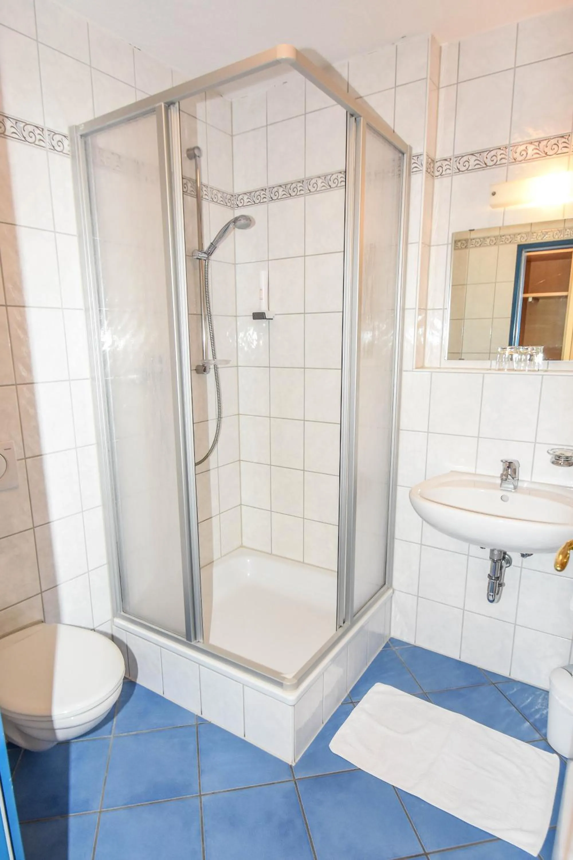 Toilet in Sporthotel Neuburg