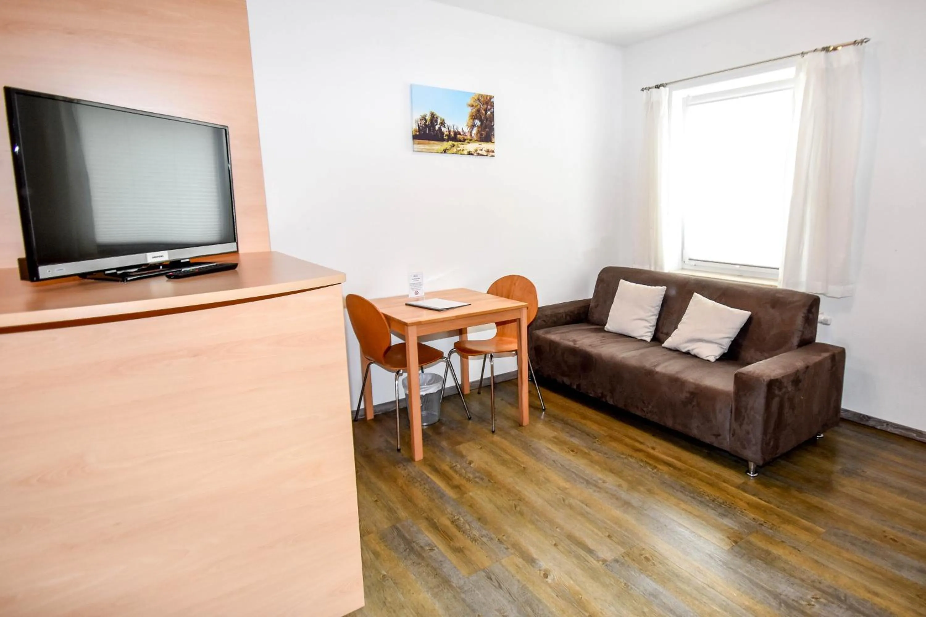 TV and multimedia in Sporthotel Neuburg
