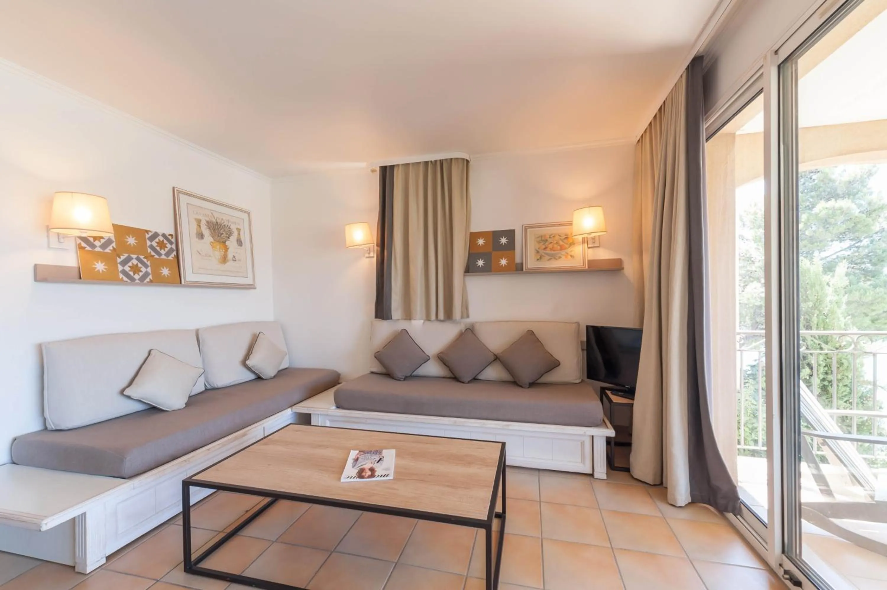 Living room in Village Pierre & Vacances Pont Royal en Provence