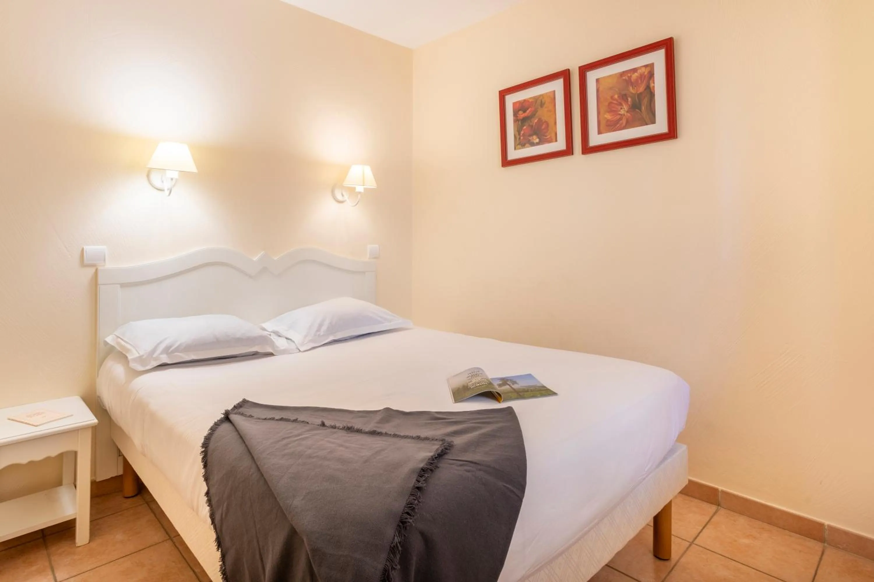 Bed in Village Pierre & Vacances Pont Royal en Provence