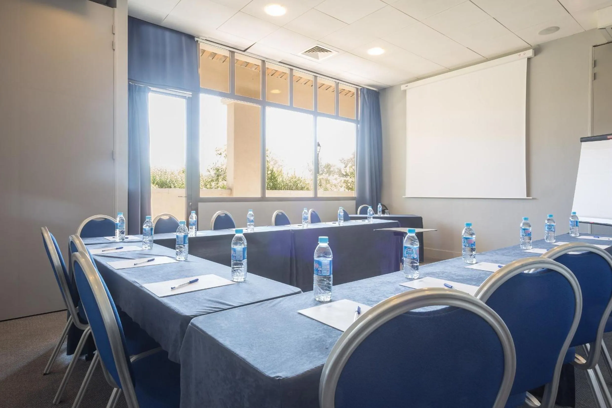 Day in Village Pierre & Vacances Pont Royal en Provence