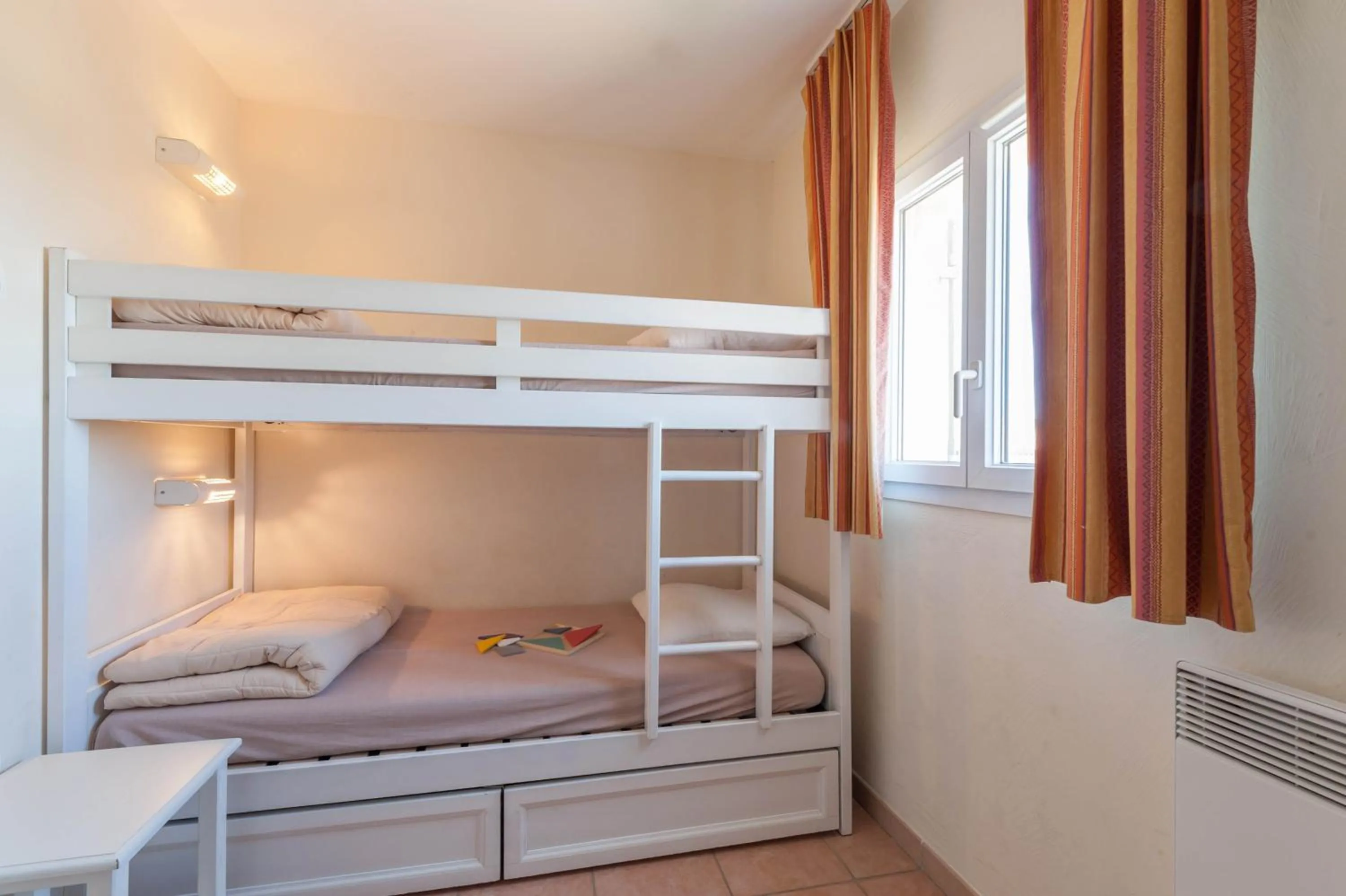 Bed in Village Pierre & Vacances Pont Royal en Provence