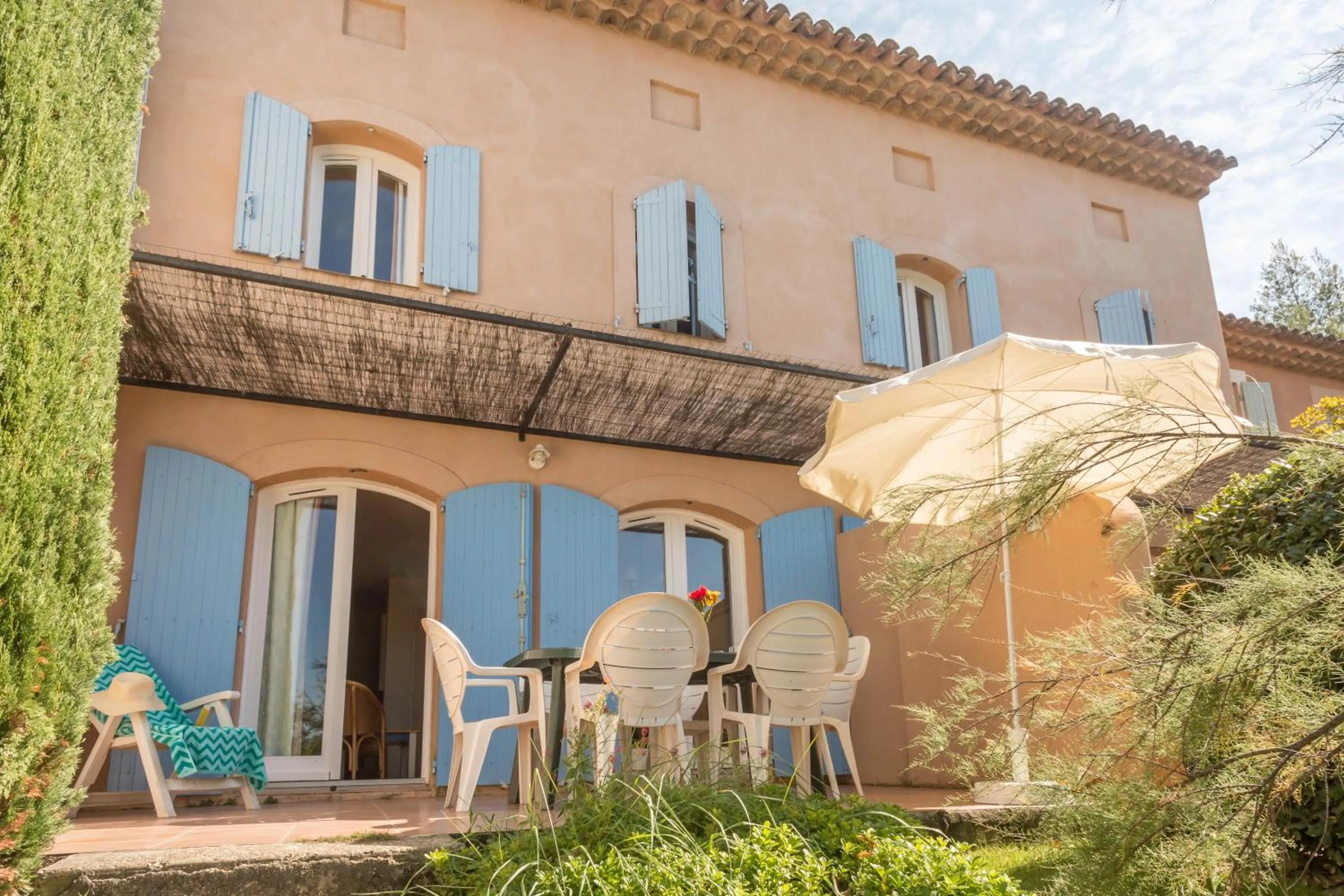 Property building in Village Pierre & Vacances Pont Royal en Provence