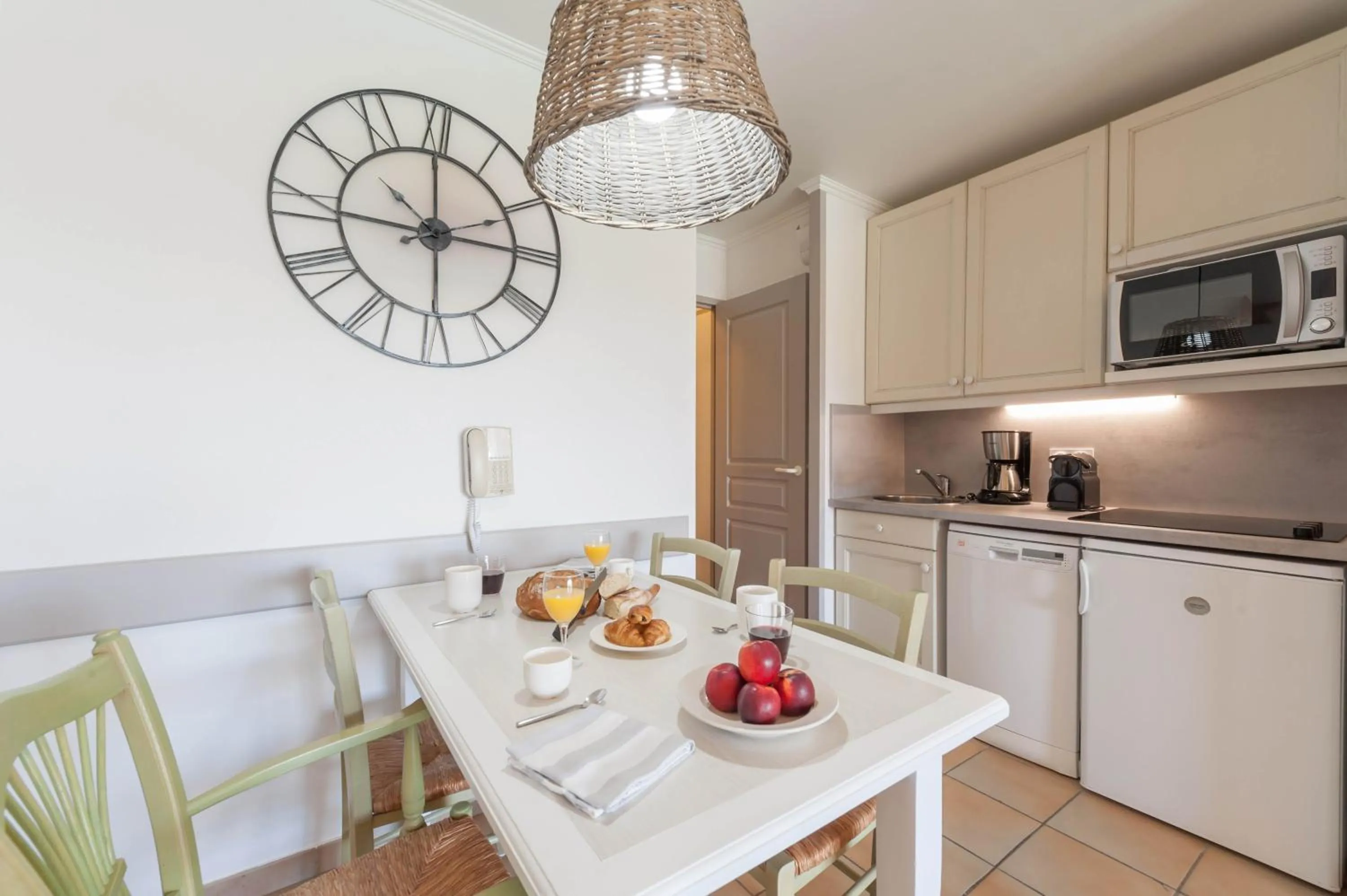 Coffee/tea facilities in Village Pierre & Vacances Pont Royal en Provence