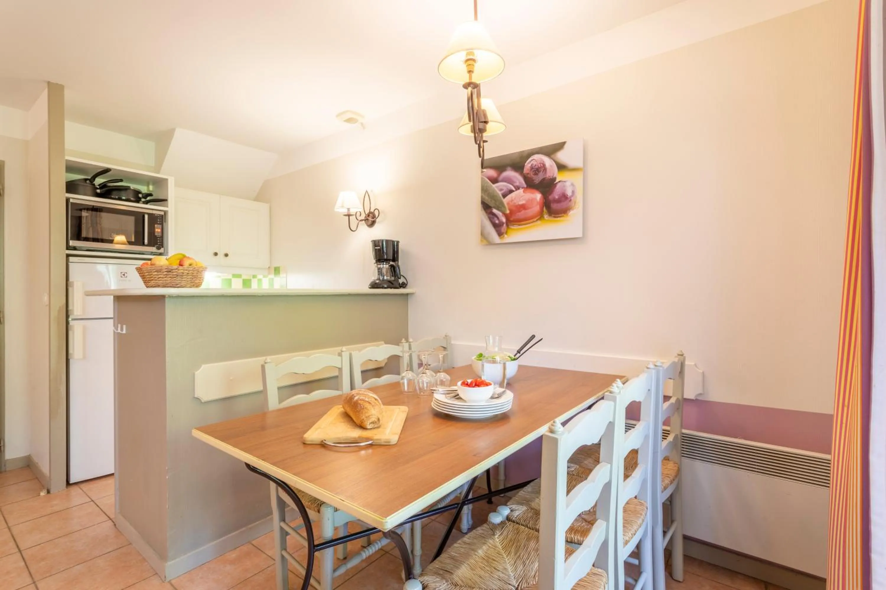 Kitchen or kitchenette in Village Pierre & Vacances Pont Royal en Provence