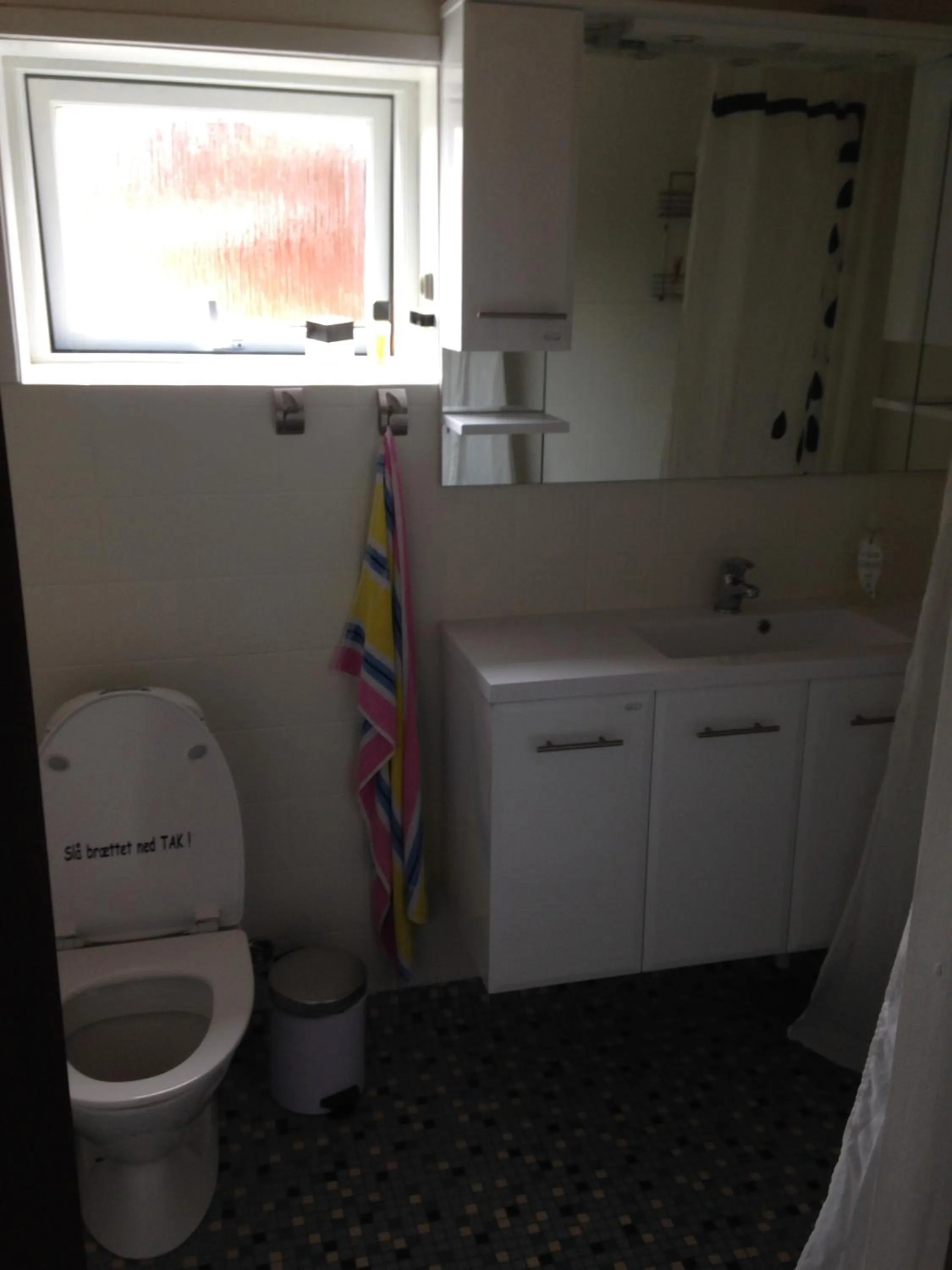 Bathroom in Bramming city privat overnatning , ingen morgenmad