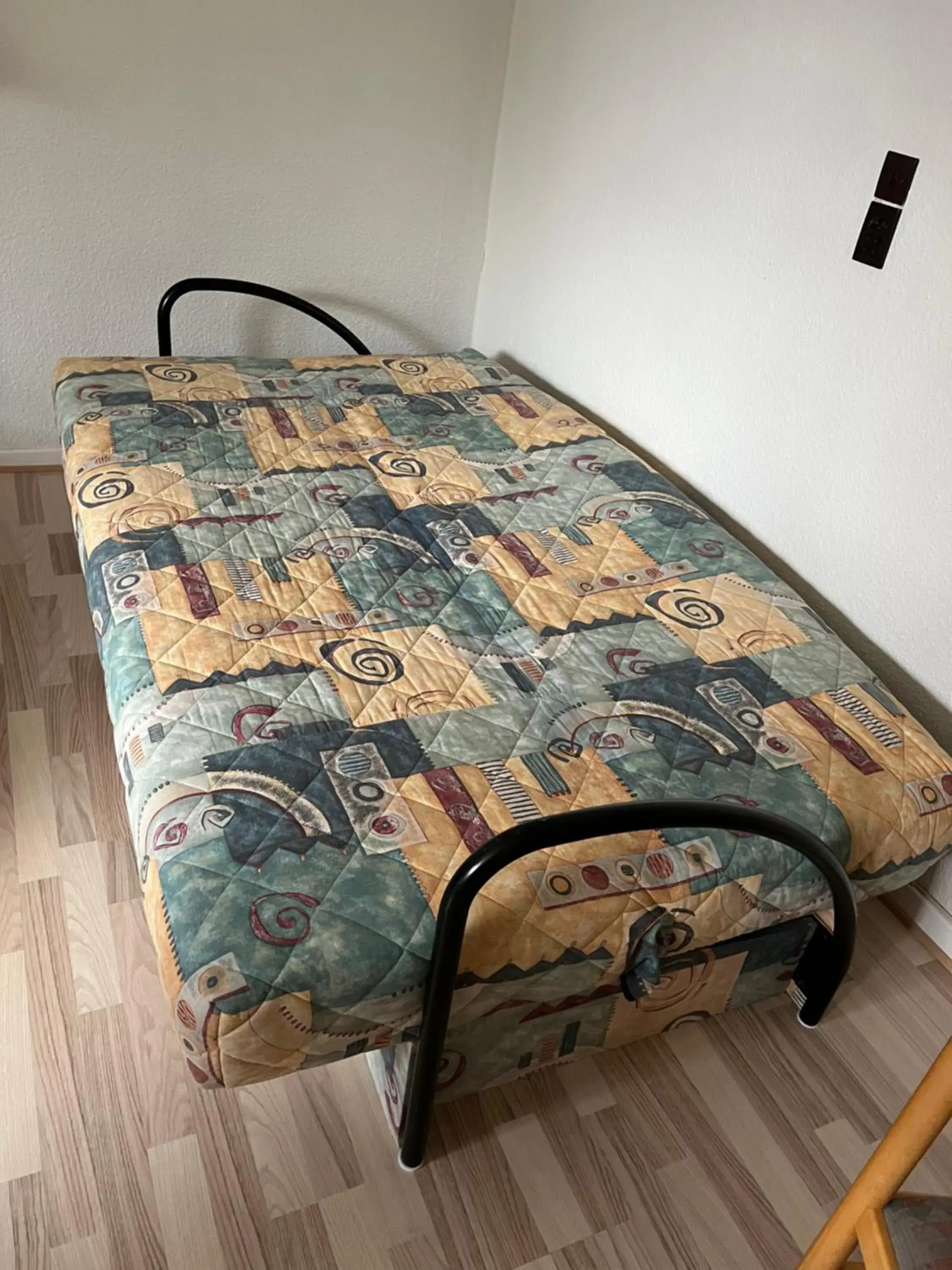 Large Double Room - single occupancy in Bramming city privat overnatning , ingen morgenmad Large Double Room - single occupancy in Bramming city privat overnatning , ingen morgenmad