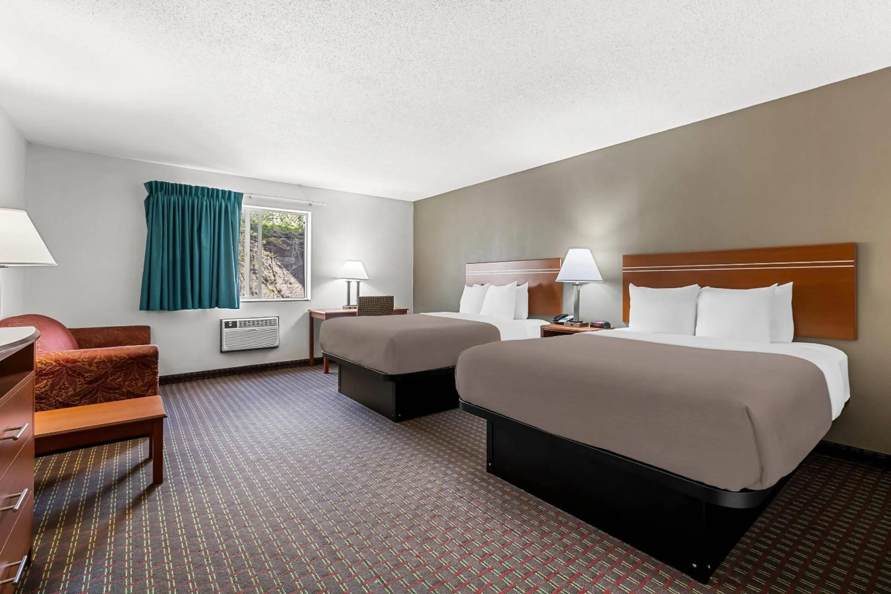 Bedroom, Bed in Rodeway Inn Rapid City North