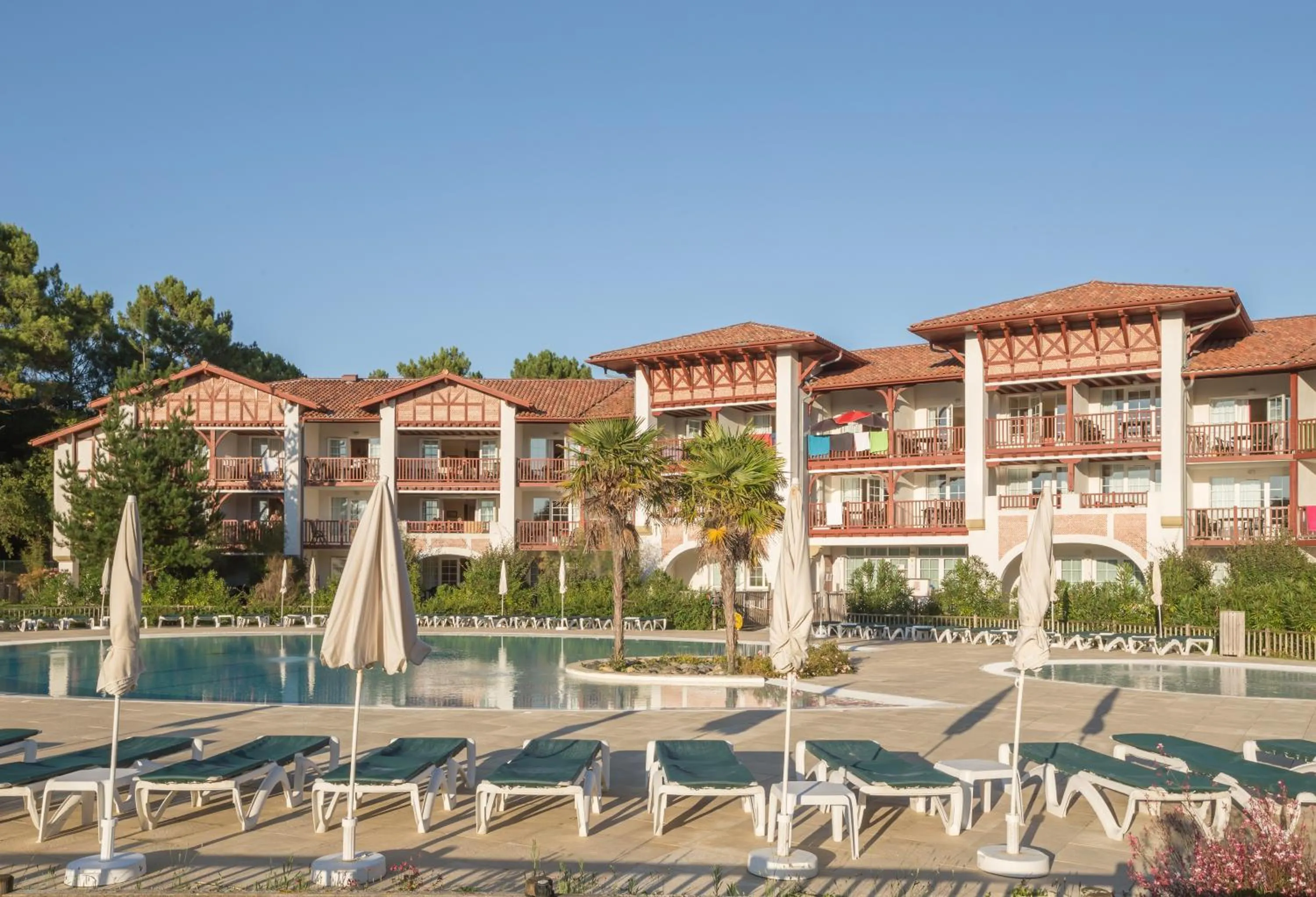 Property building in Résidence Pierre & Vacances Le Domaine de Gascogne