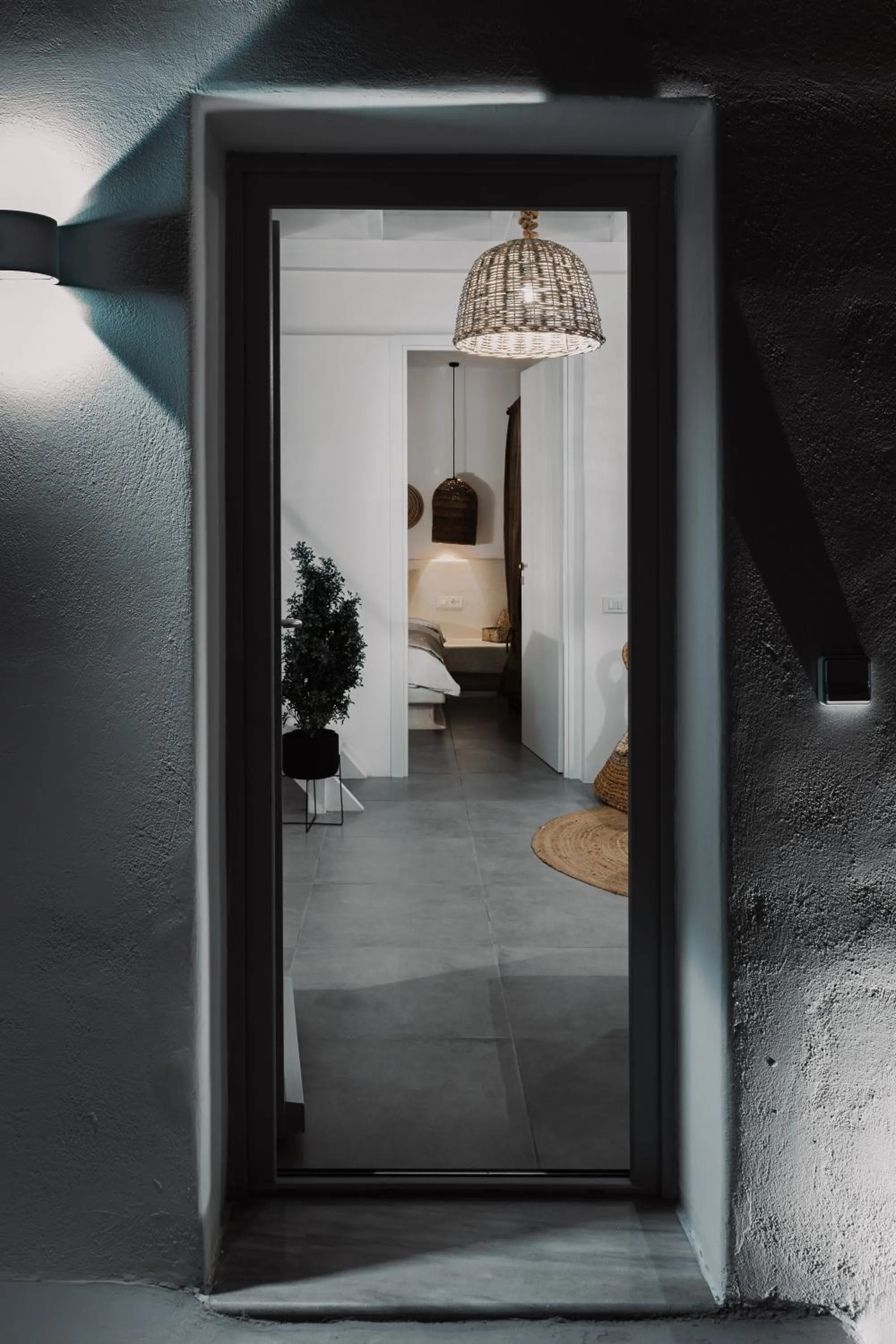 Facade/entrance in Bianco Diverso Suites
