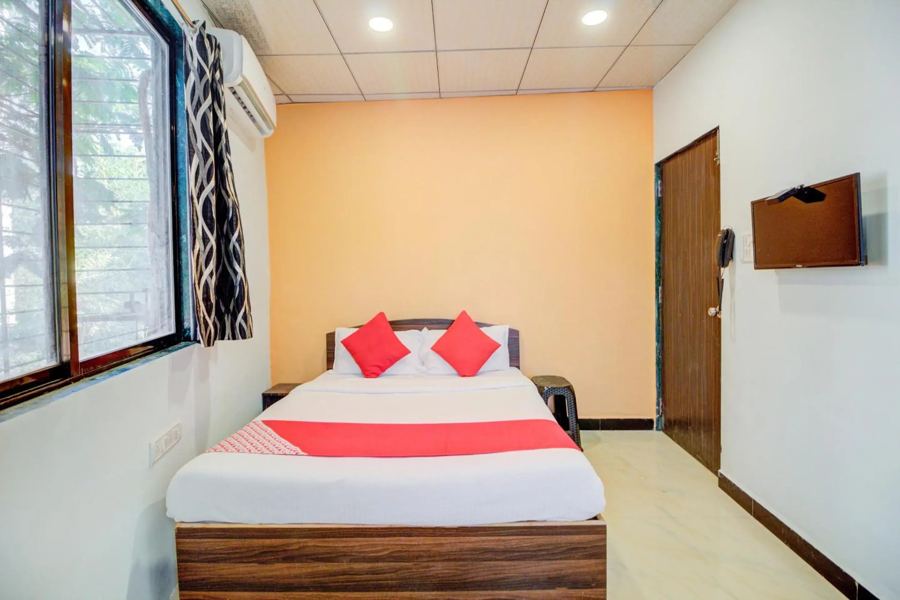 Bedroom, Bed in Super Hotel O Anjali Hotel Bedroom, Bed in Super Hotel O Anjali Hotel