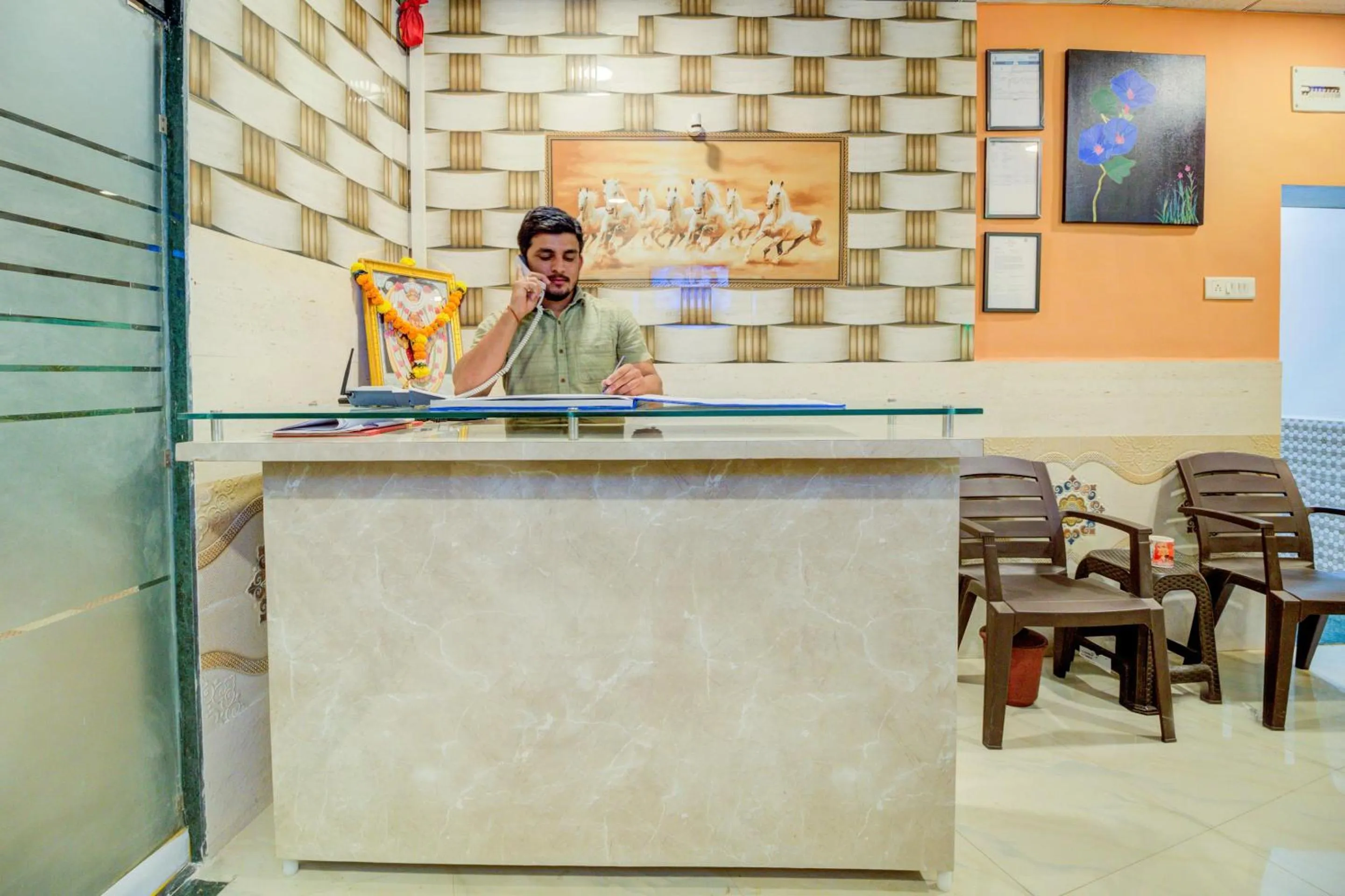 Lobby or reception in Super Hotel O Anjali Hotel